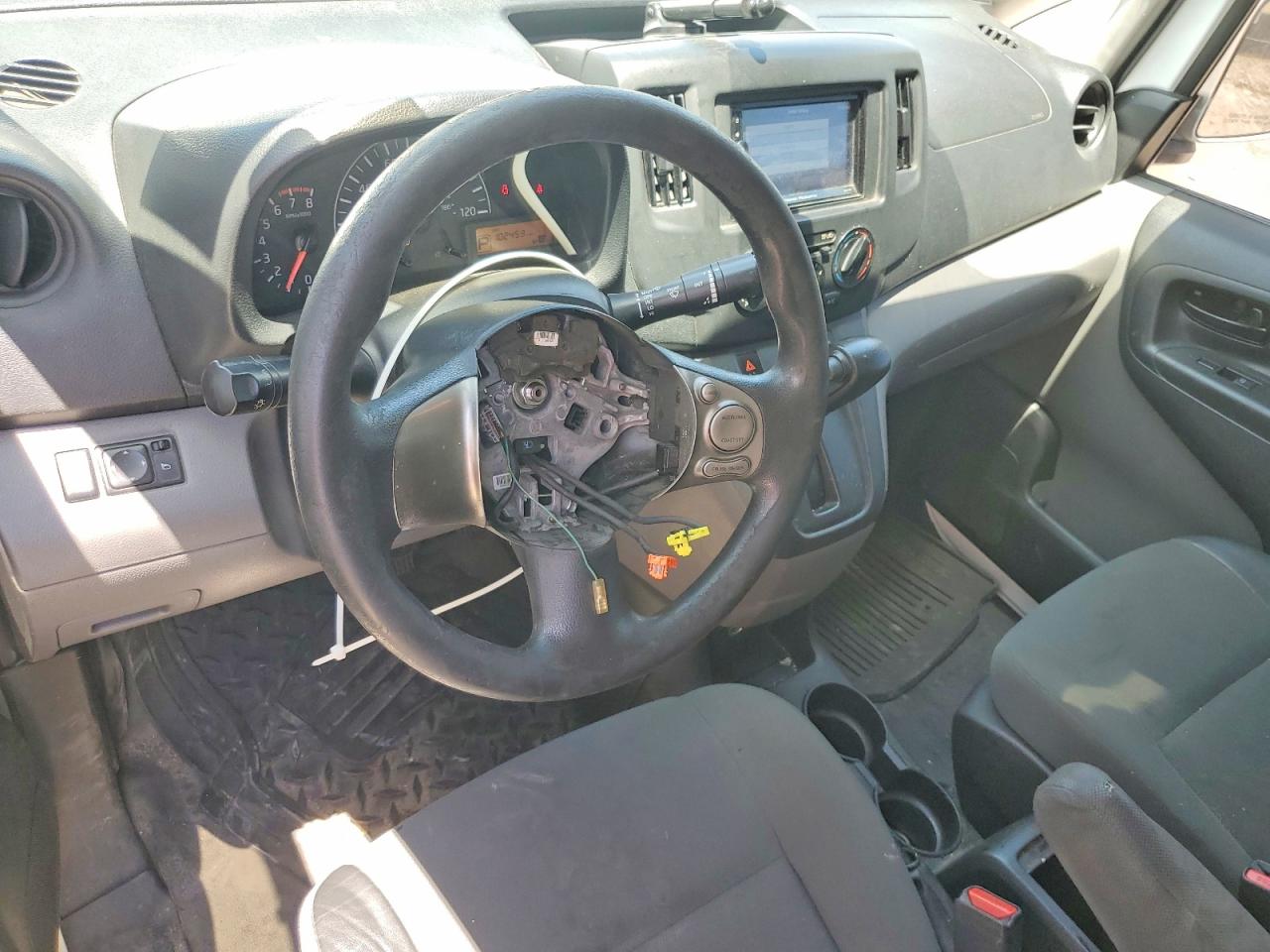 2015 Nissan Nv200 Sv White vin: 3N6CM0KN8FK735995