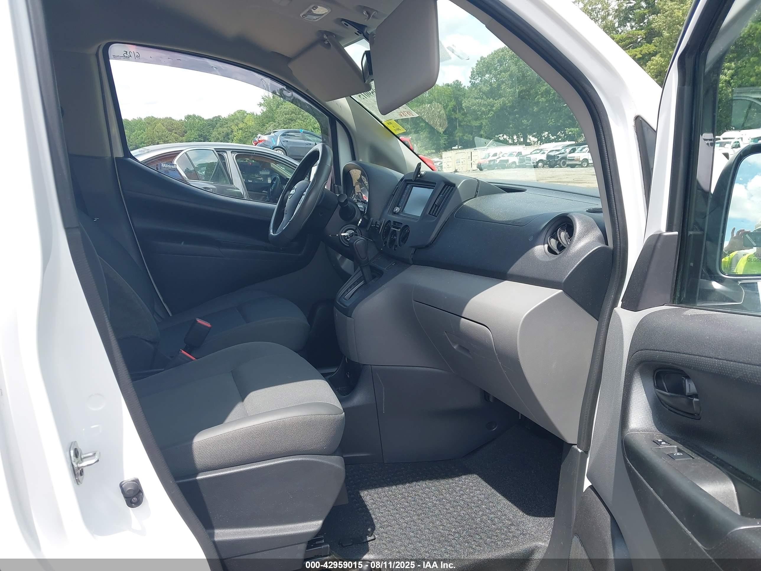 2020 Nissan Nv200  Cargo S Xtronic Cvt White vin: 3N6CM0KN8LK703656