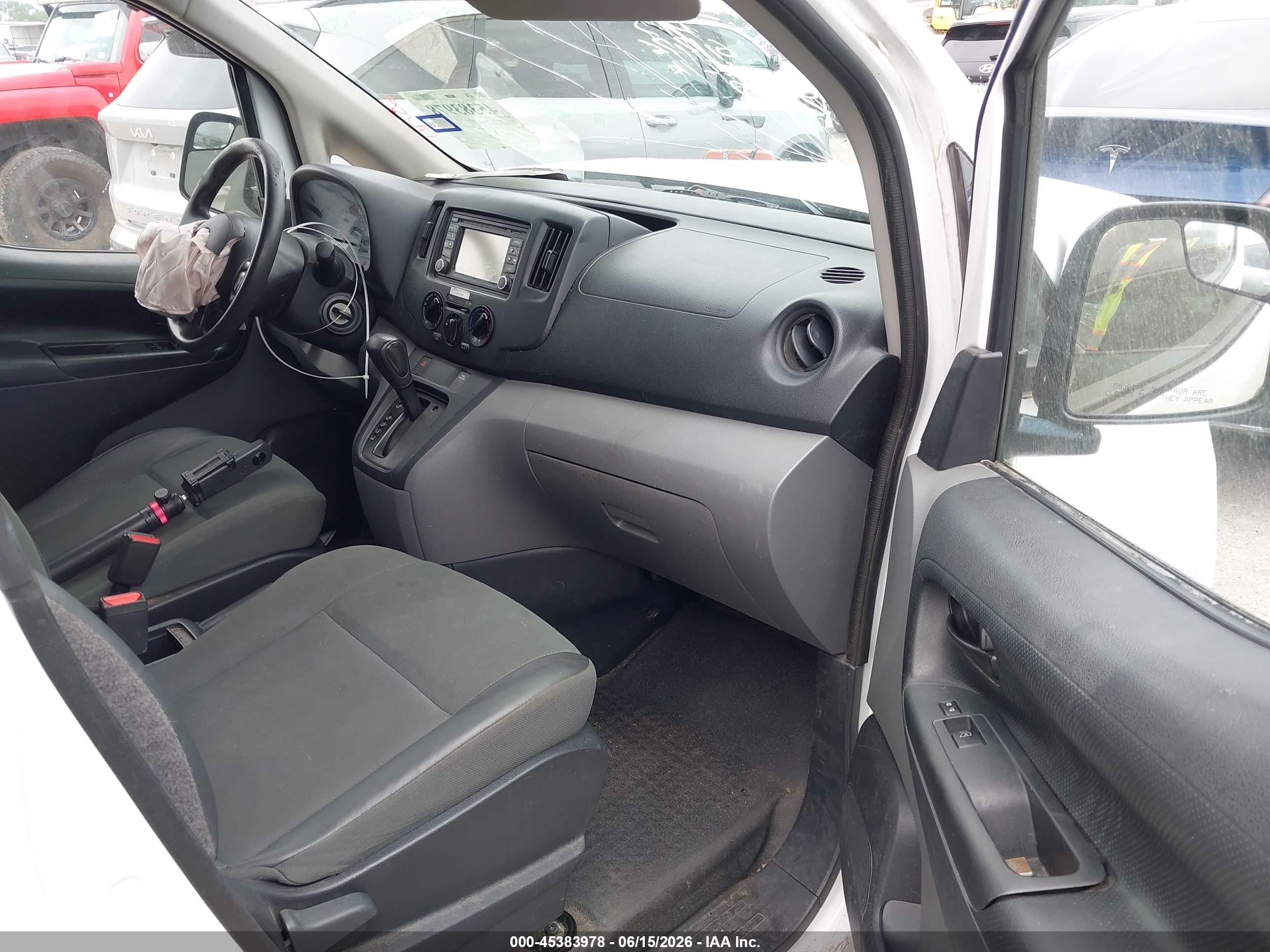 2015 Nissan Nv200 S/sv White vin: 3N6CM0KN9FK719952