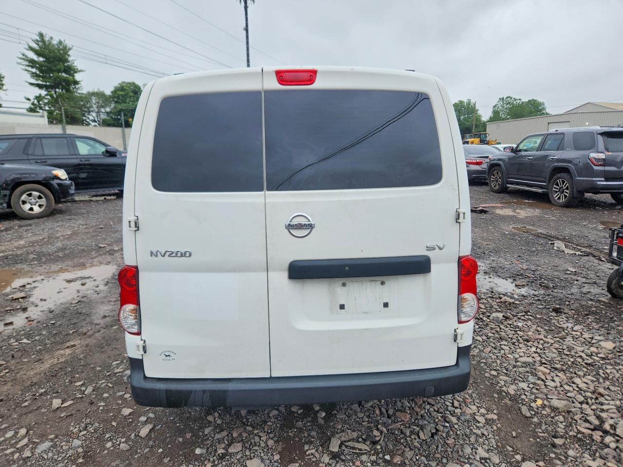 2014 Nissan Nv200 Sv White vin: 3N6CM0KNXEK693070