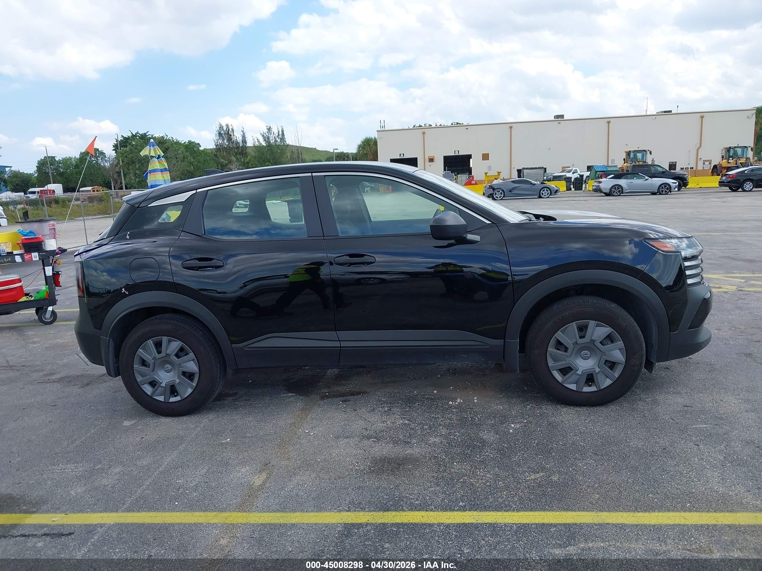 2025 Nissan Kicks S Fwd Black vin: 3N8AP6BA5SL395778