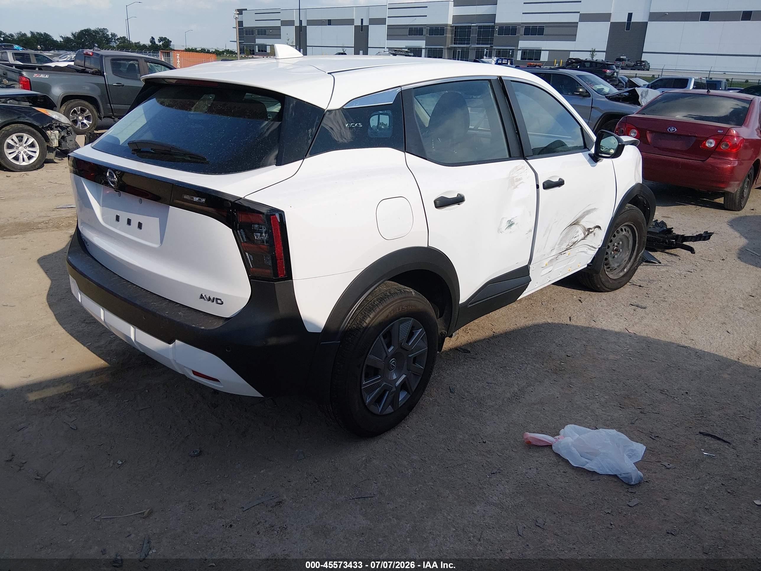 2025 Nissan Kicks S Intelligent Awd White vin: 3N8AP6BB3SL322918