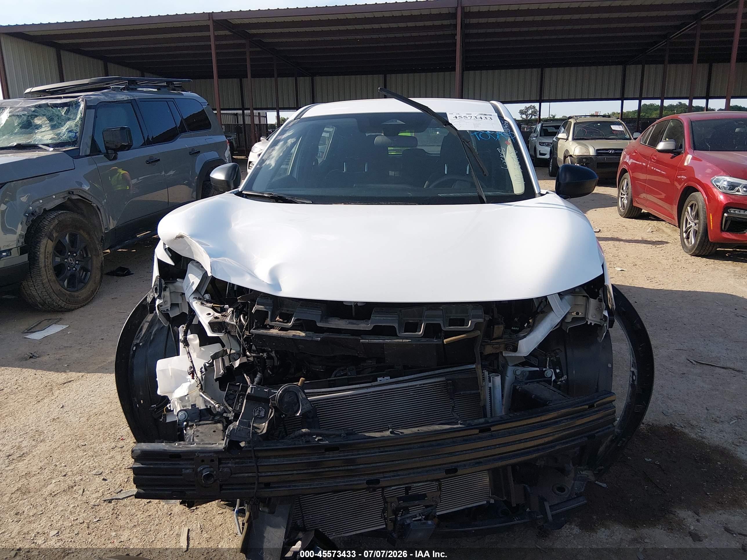 2025 Nissan Kicks S Intelligent Awd White vin: 3N8AP6BB3SL322918