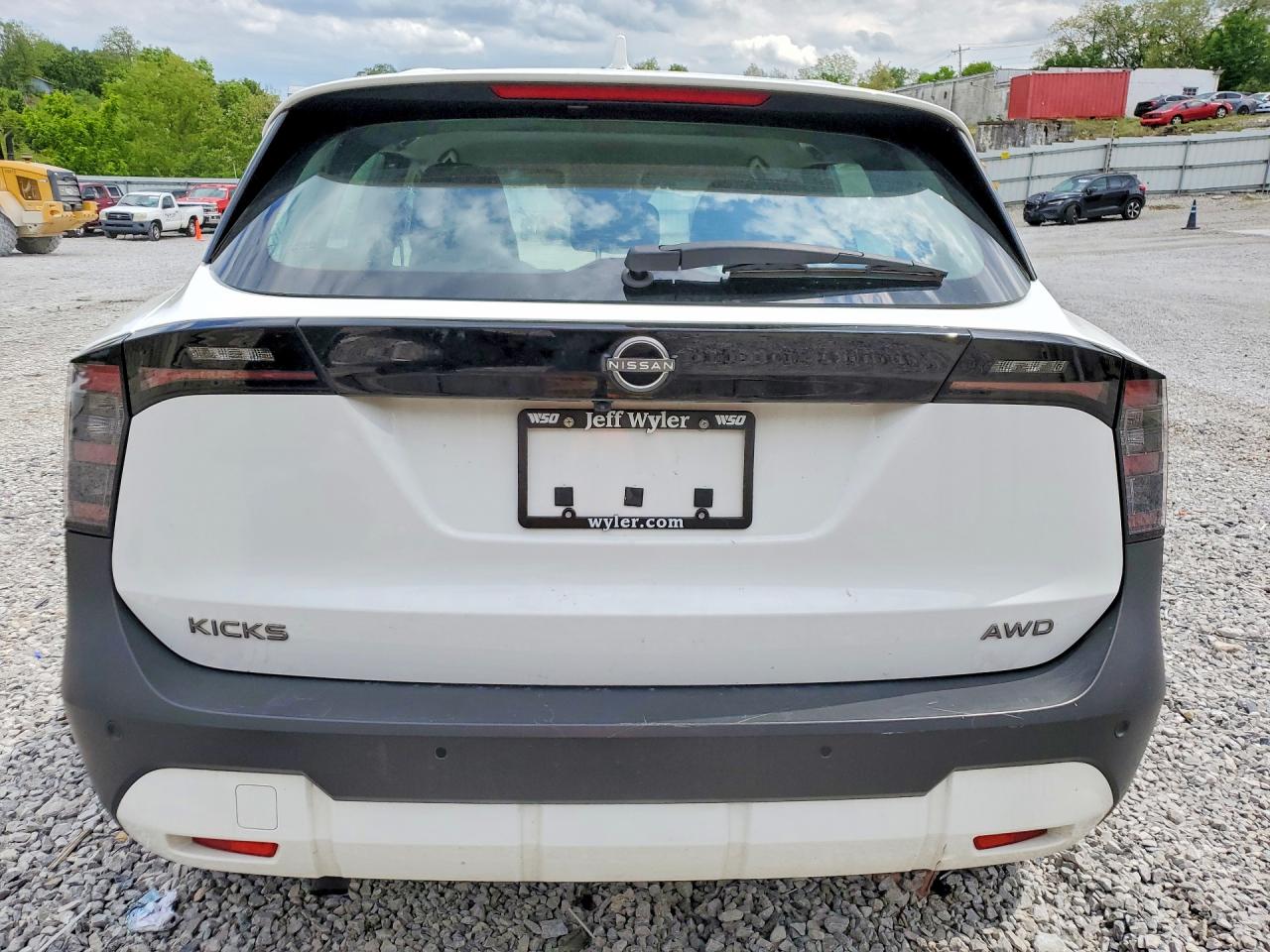 2025 Nissan Kicks S Белый vin: 3N8AP6BB3SL381578