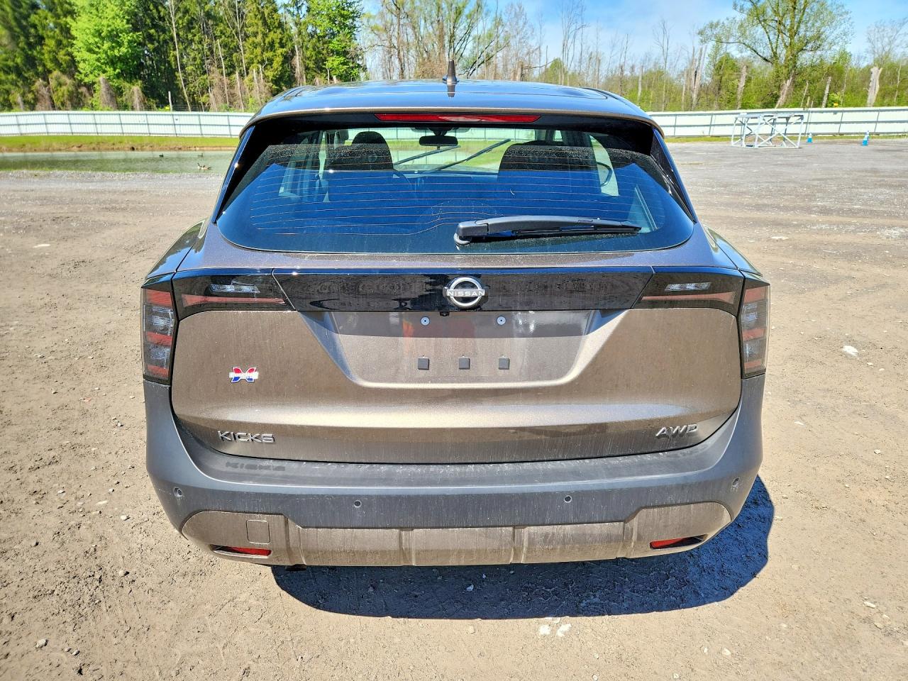 2025 Nissan Kicks S Green vin: 3N8AP6BB5SL308583