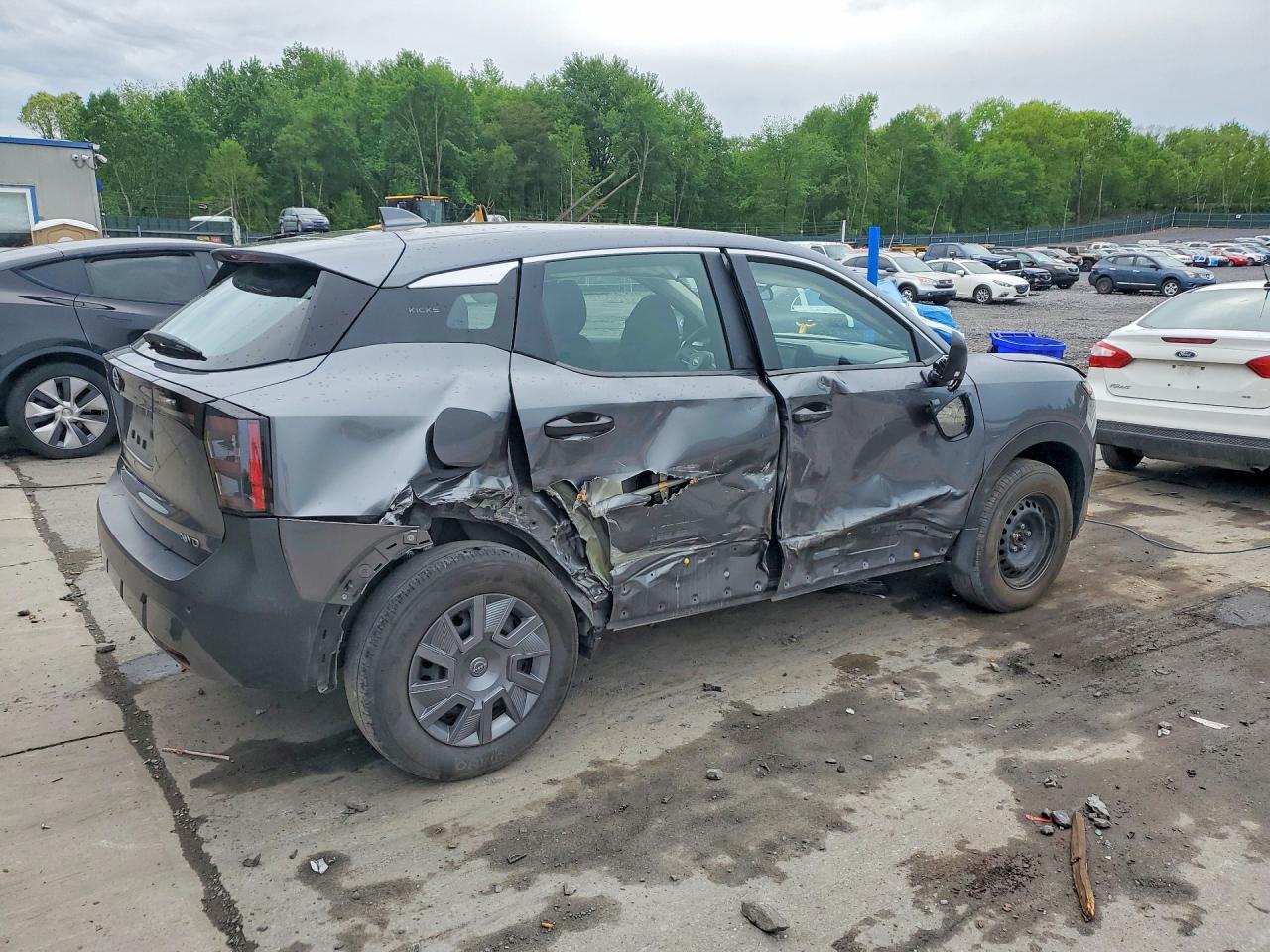 2025 Nissan Kicks S Charcoal vin: 3N8AP6BB7SL326180