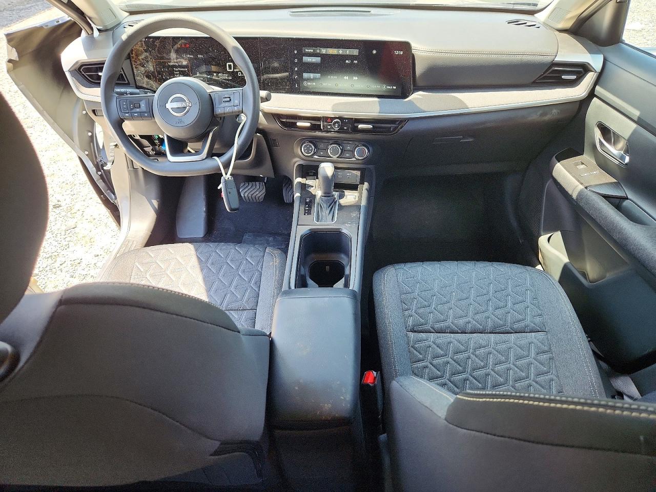 2025 Nissan Kicks Sv Gray vin: 3N8AP6CA1SL320896