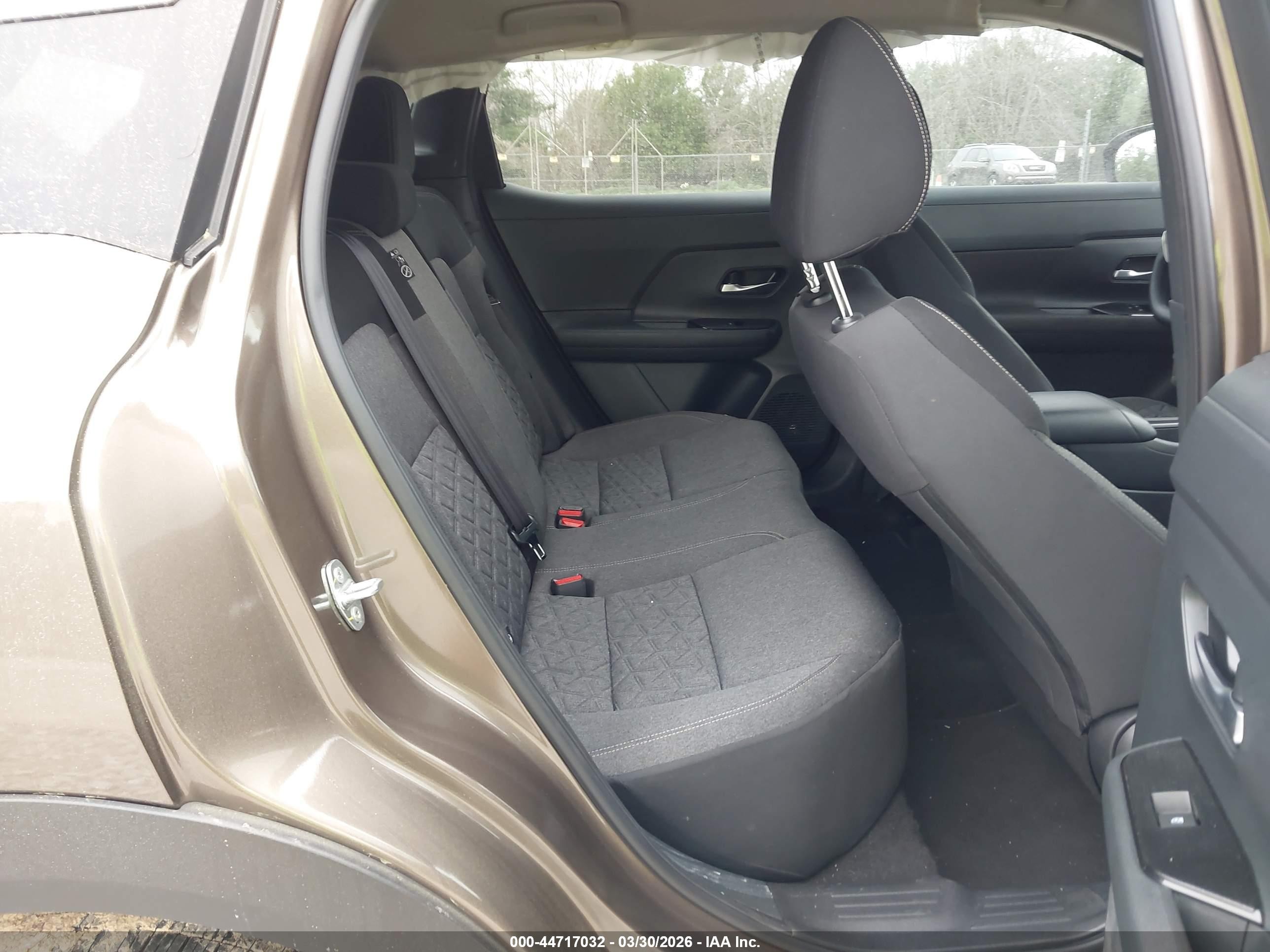 2025 Nissan Kicks Sv Fwd Brown vin: 3N8AP6CA9SL329667