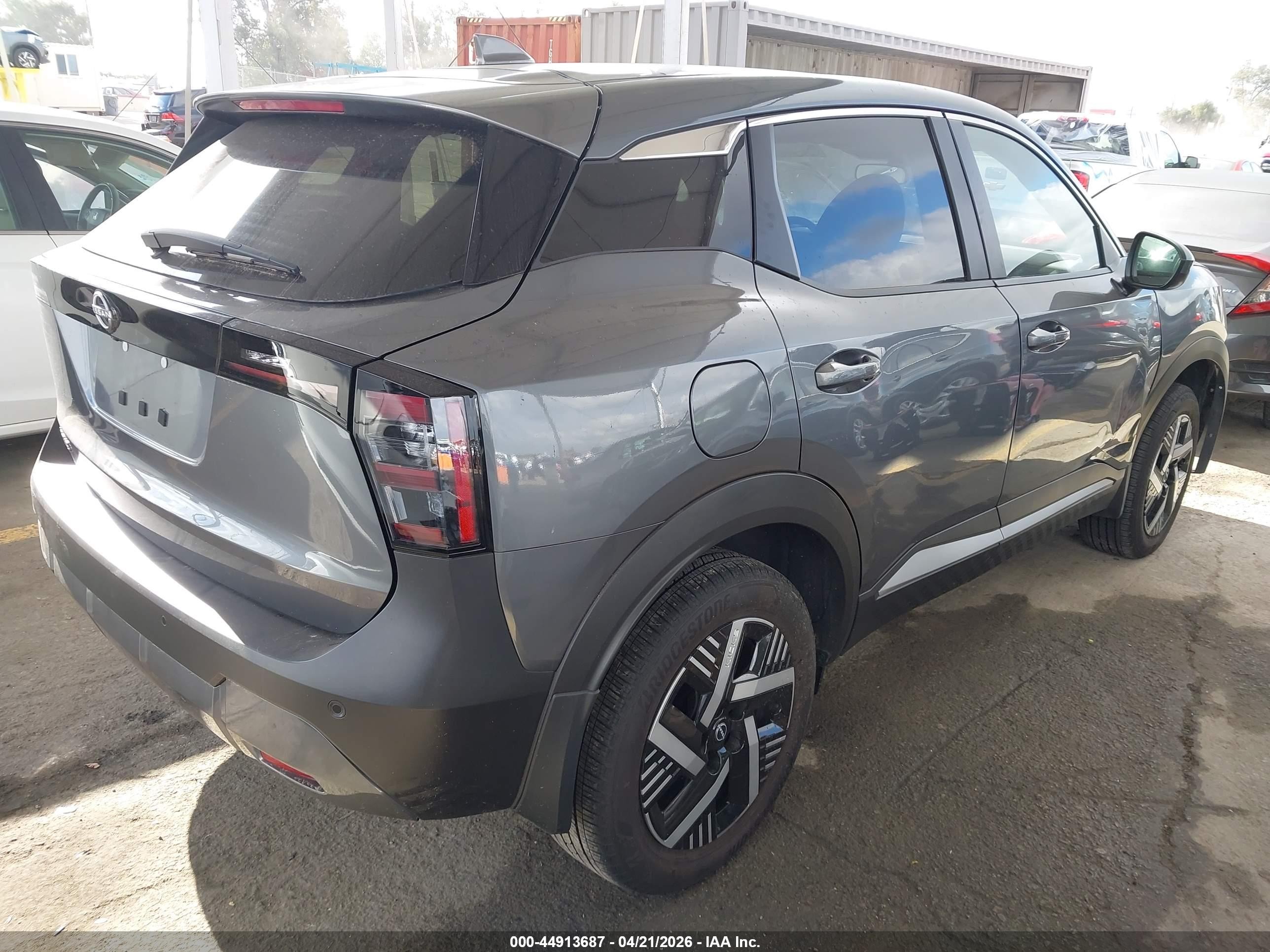 2025 Nissan Kicks Sv Fwd Серый vin: 3N8AP6CA9SL417327