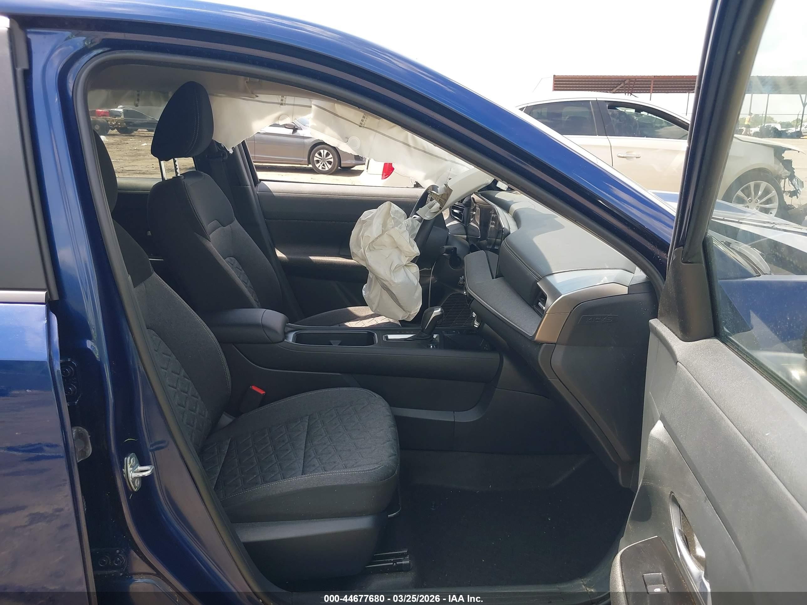 2025 Nissan Kicks Sv Fwd Синий vin: 3N8AP6CA9SL418414