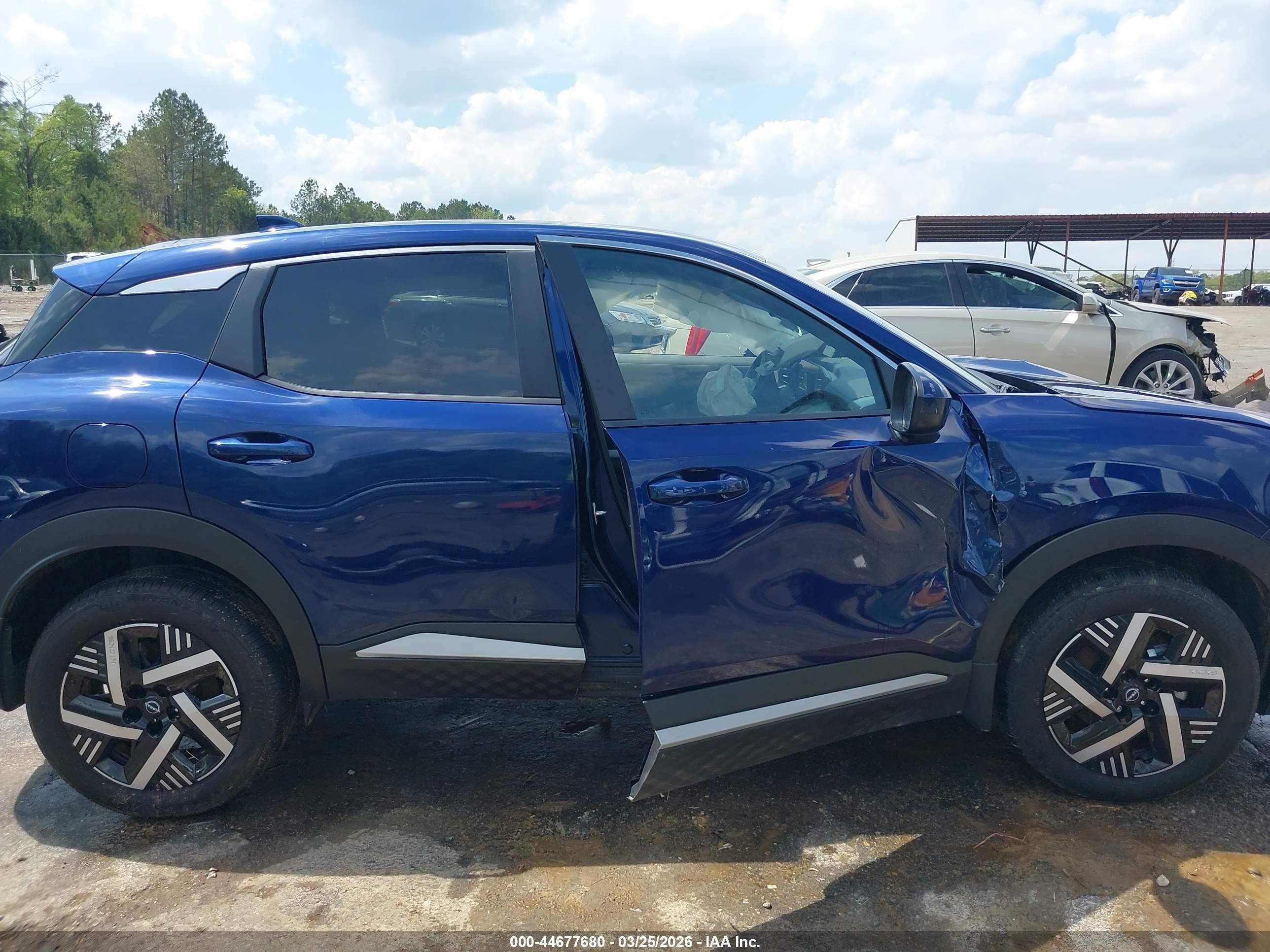 2025 Nissan Kicks Sv Fwd Синий vin: 3N8AP6CA9SL418414