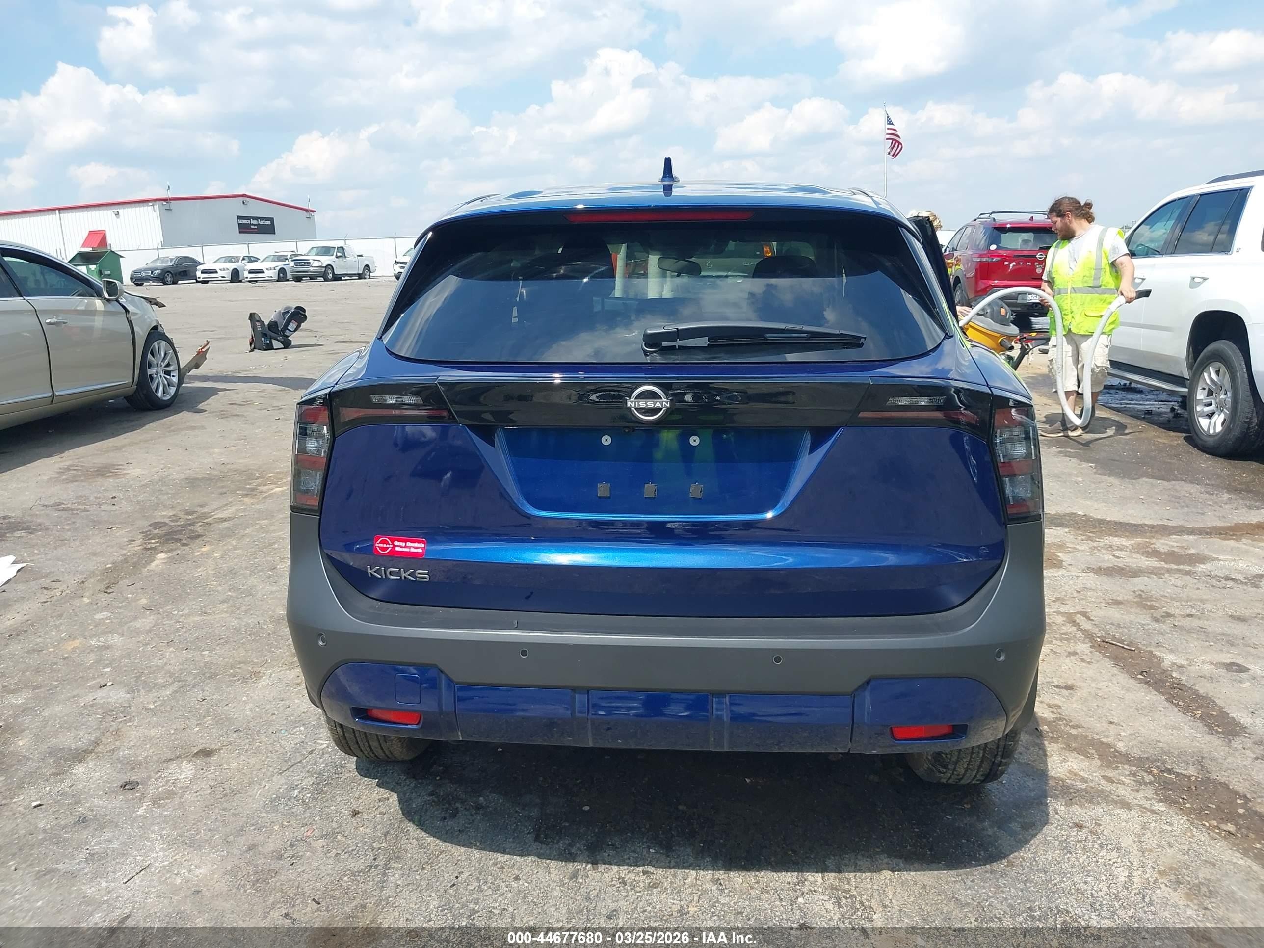 2025 Nissan Kicks Sv Fwd Синий vin: 3N8AP6CA9SL418414