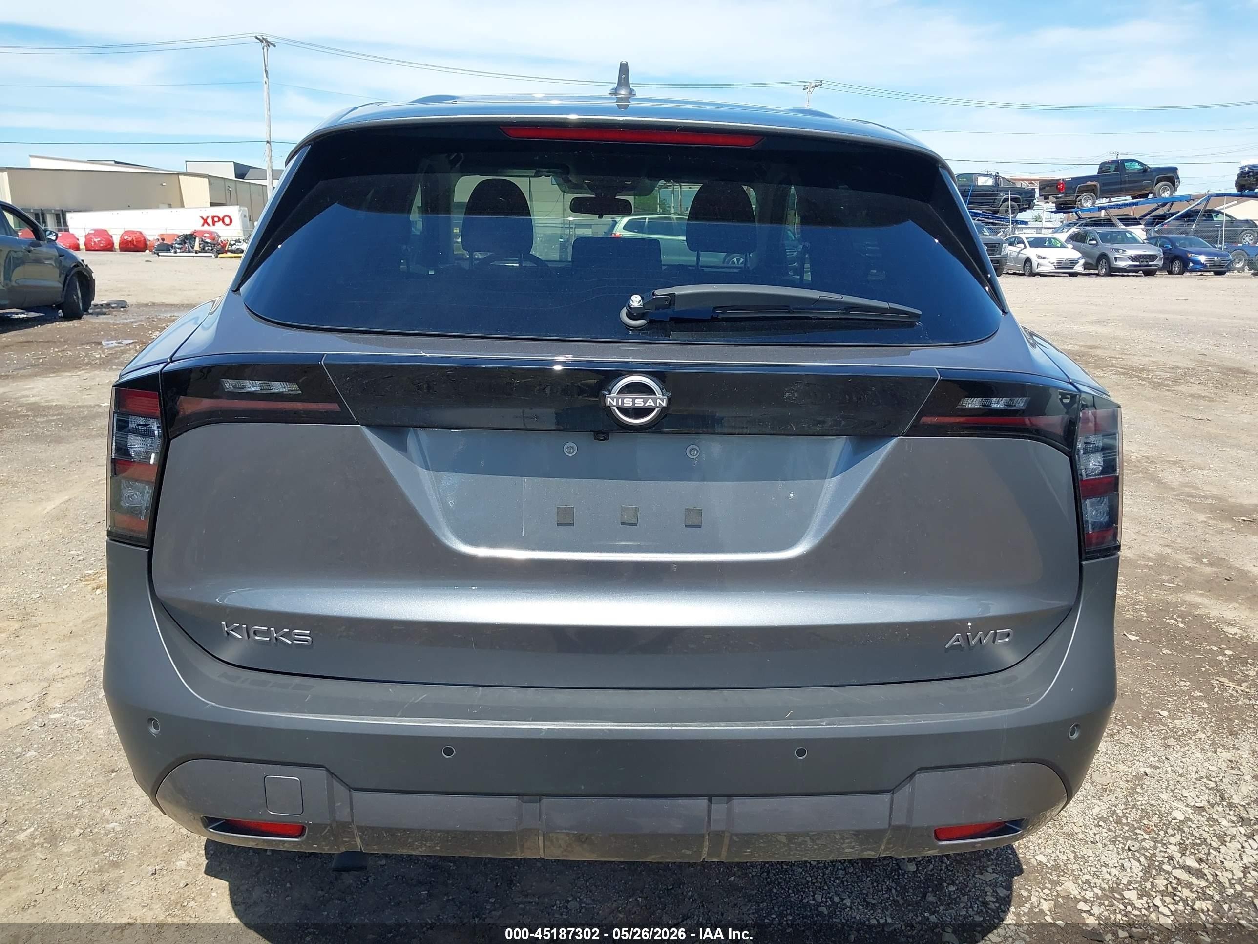 2025 Nissan Kicks Sv Intelligent Awd Gray vin: 3N8AP6CB1SL346861