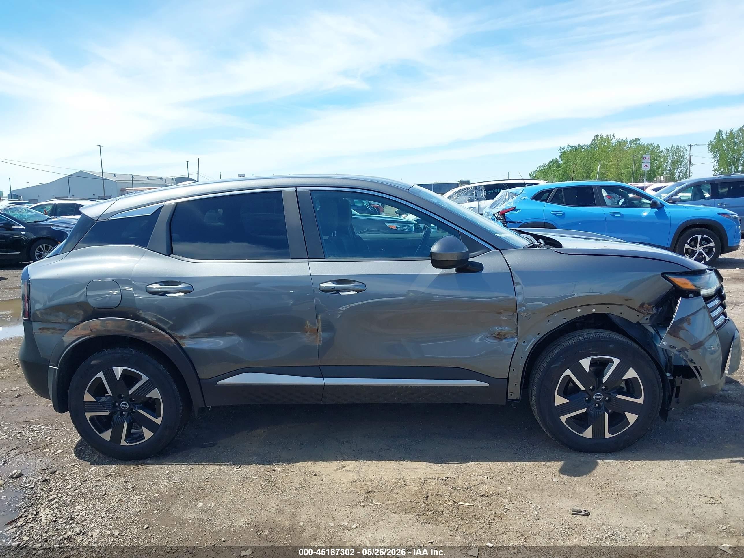 2025 Nissan Kicks Sv Intelligent Awd Gray vin: 3N8AP6CB1SL346861