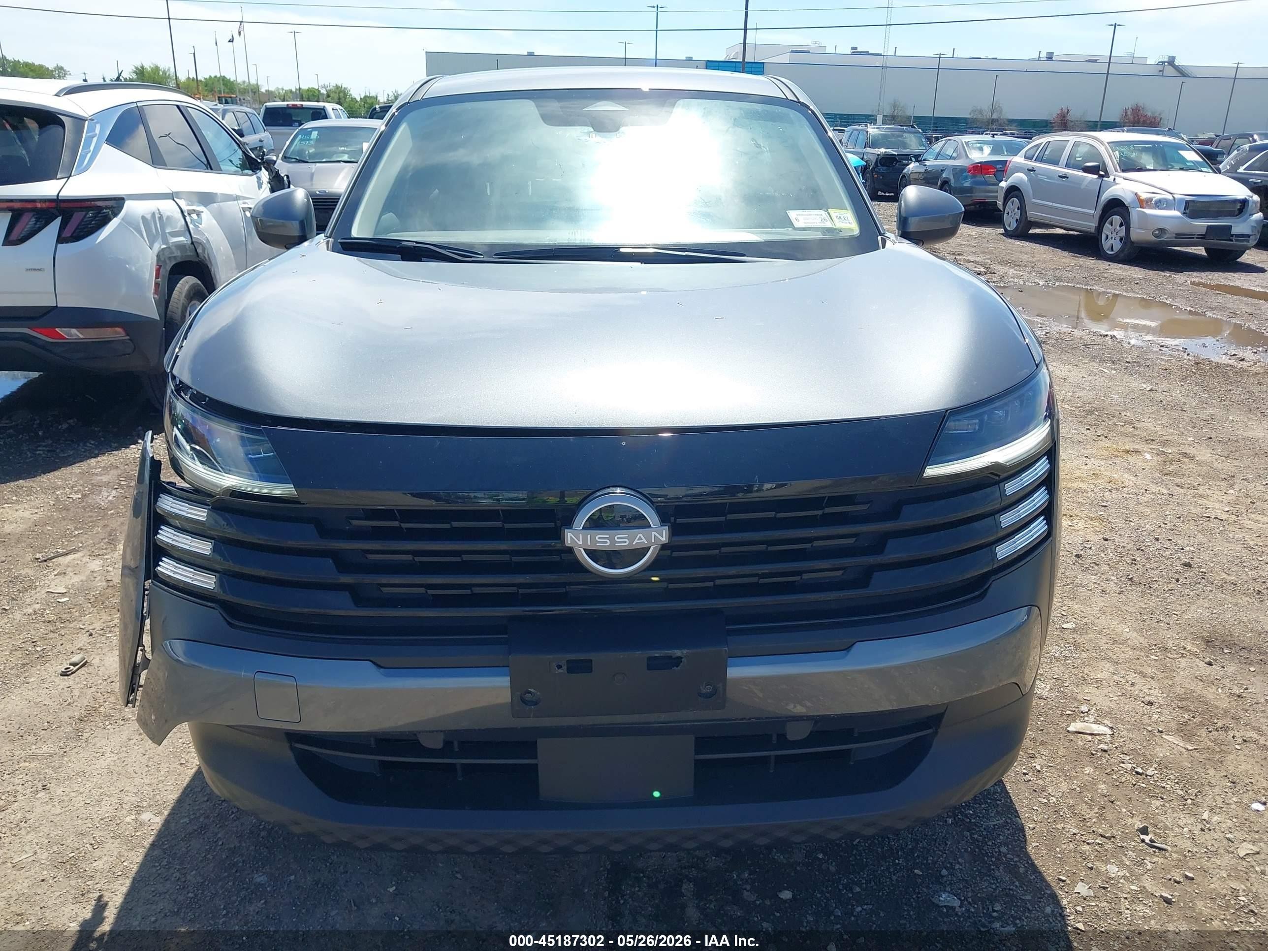 2025 Nissan Kicks Sv Intelligent Awd Gray vin: 3N8AP6CB1SL346861