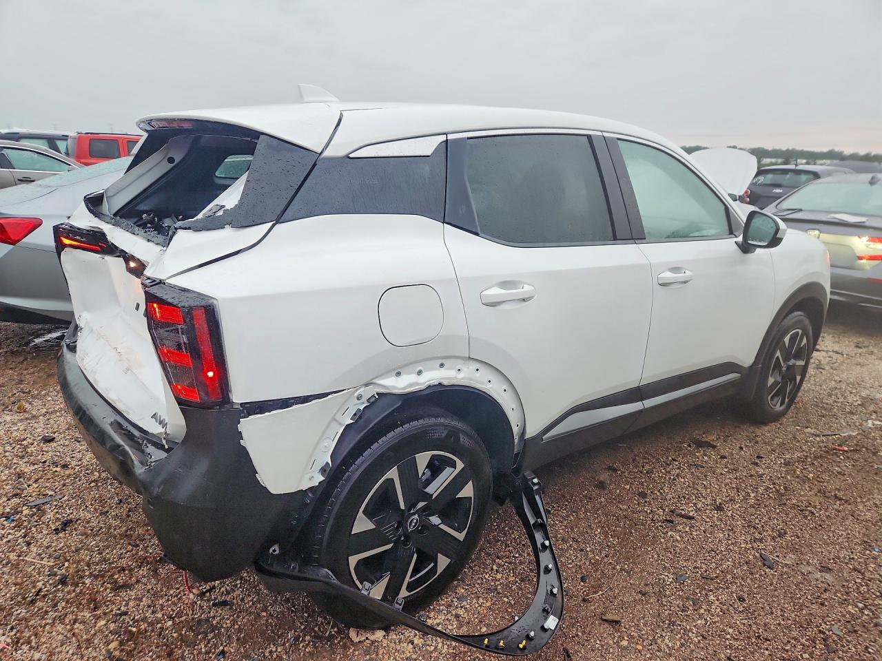 2025 Nissan Kicks Sv White vin: 3N8AP6CB2SL309625