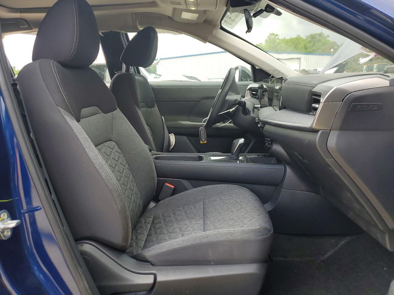 2026 Nissan Kicks Sv Blue vin: 3N8AP6CB3TL319288