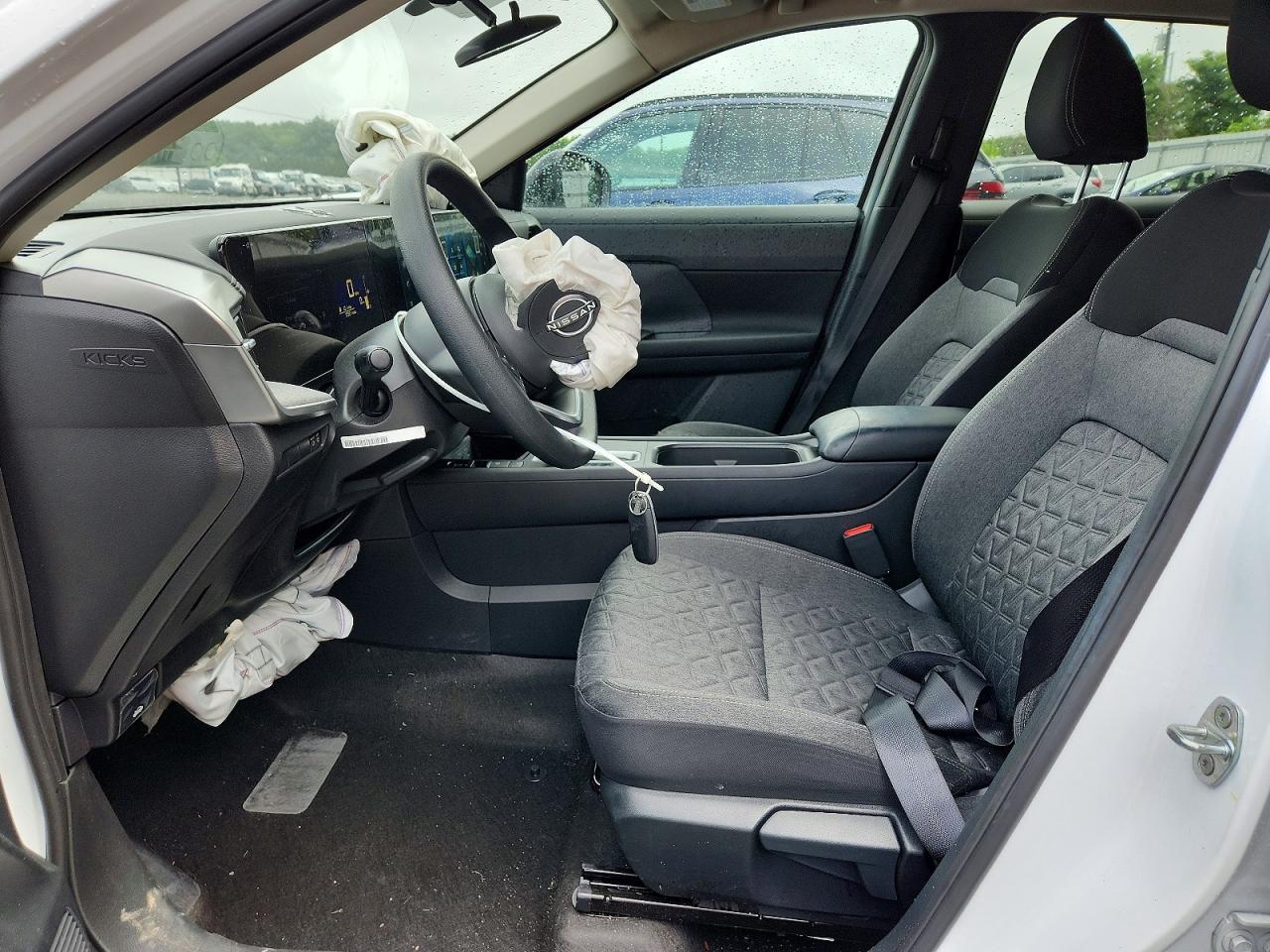 2026 Nissan Kicks Sv White vin: 3N8AP6CB3TL333272