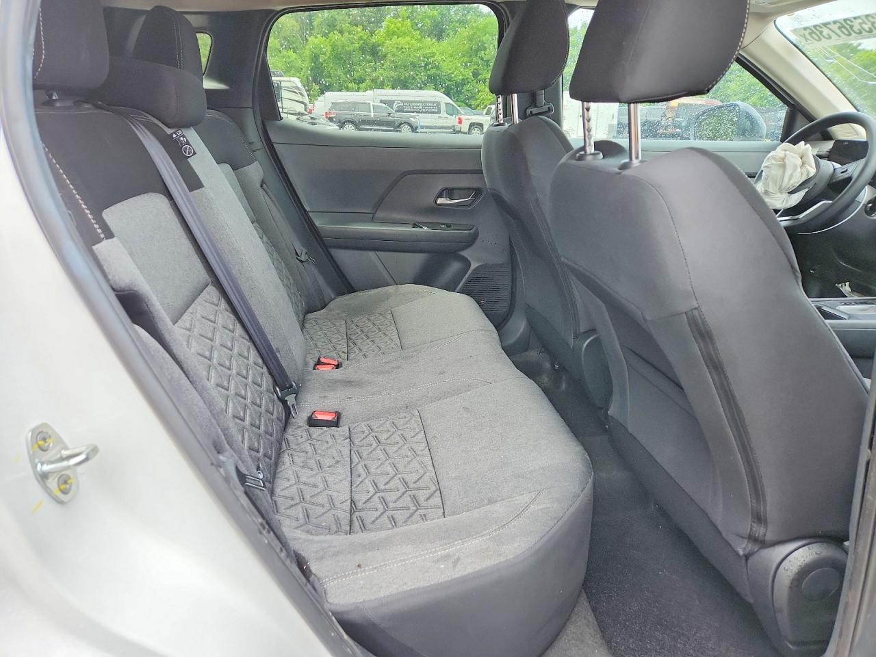 2026 Nissan Kicks Sv White vin: 3N8AP6CB3TL333272