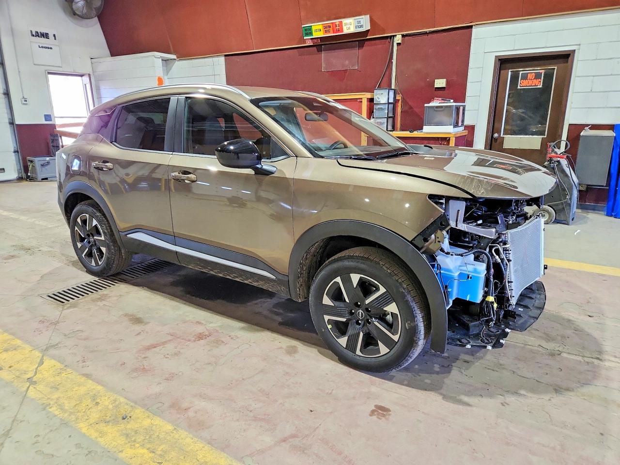 2026 Nissan Kicks Sv Brown vin: 3N8AP6CB4TL398714