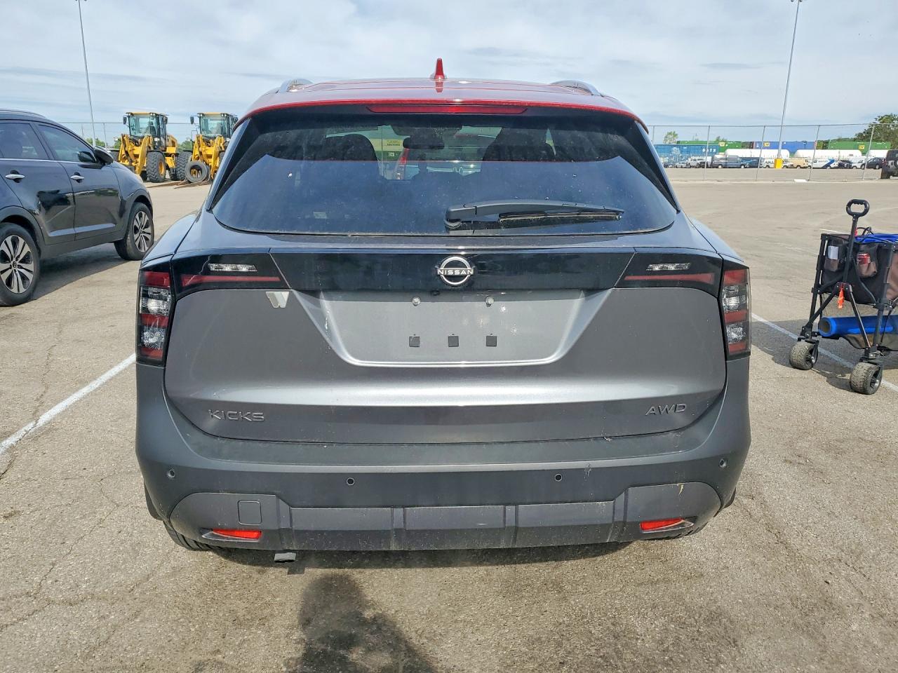 2025 Nissan Kicks Sv Charcoal vin: 3N8AP6CB5SL382651