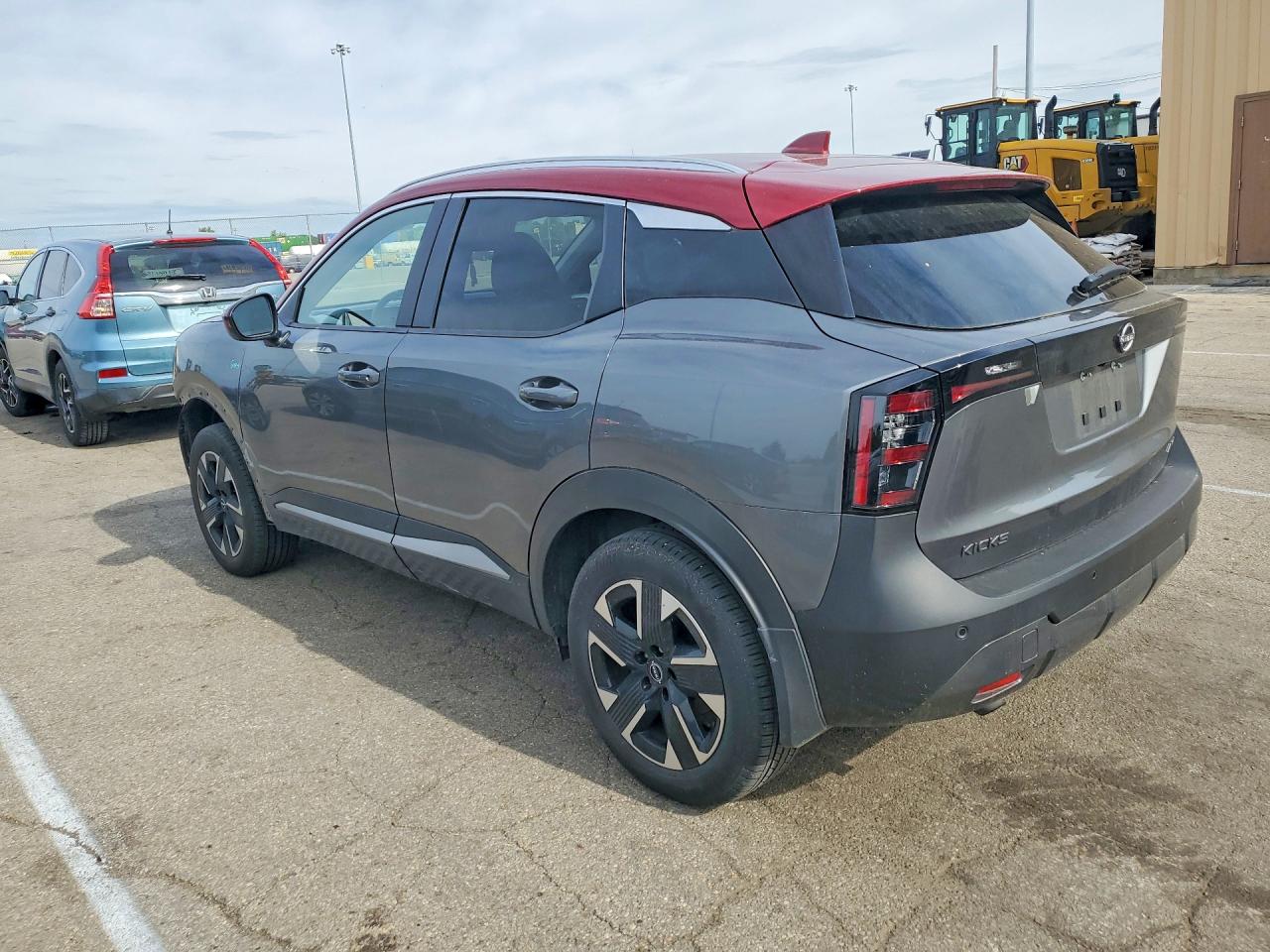 2025 Nissan Kicks Sv Charcoal vin: 3N8AP6CB5SL382651