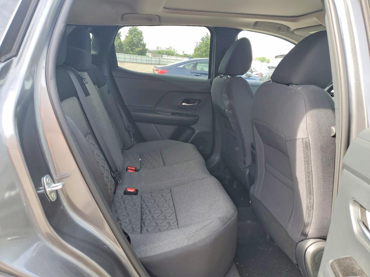 2025 Nissan Kicks Sv Charcoal vin: 3N8AP6CB5SL382651