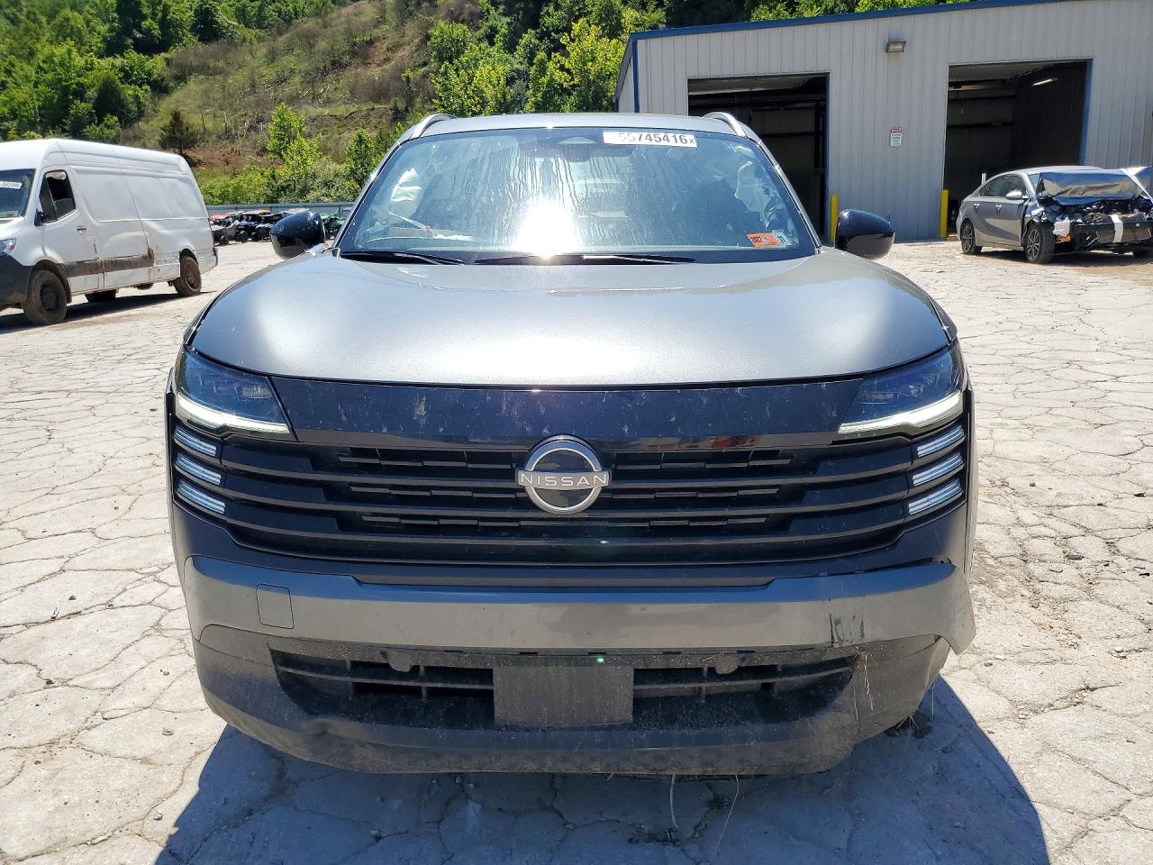 2026 Nissan Kicks Sv Gray vin: 3N8AP6CB5TL340191