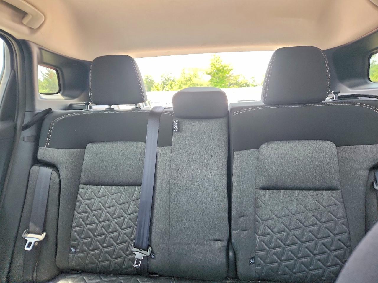 2025 Nissan Kicks Sv Gray vin: 3N8AP6CB6SL403541
