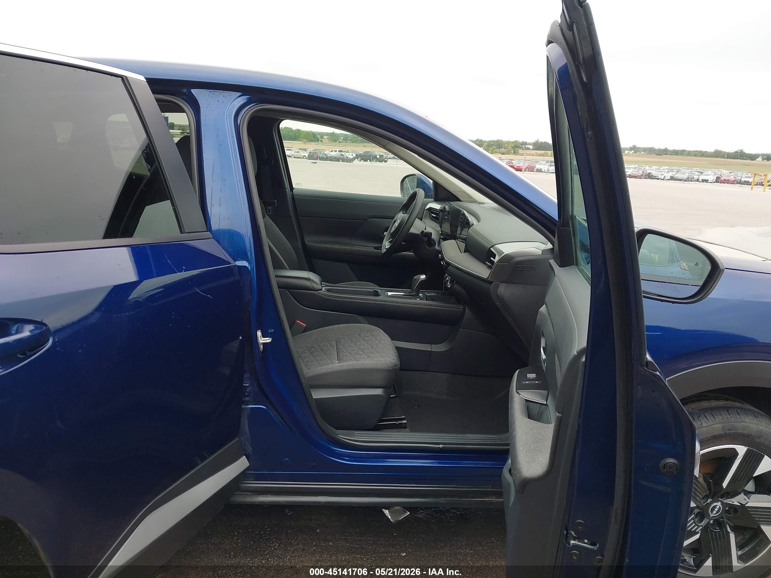 2025 Nissan Kicks Sv Intelligent Awd Blue vin: 3N8AP6CB6SL407377