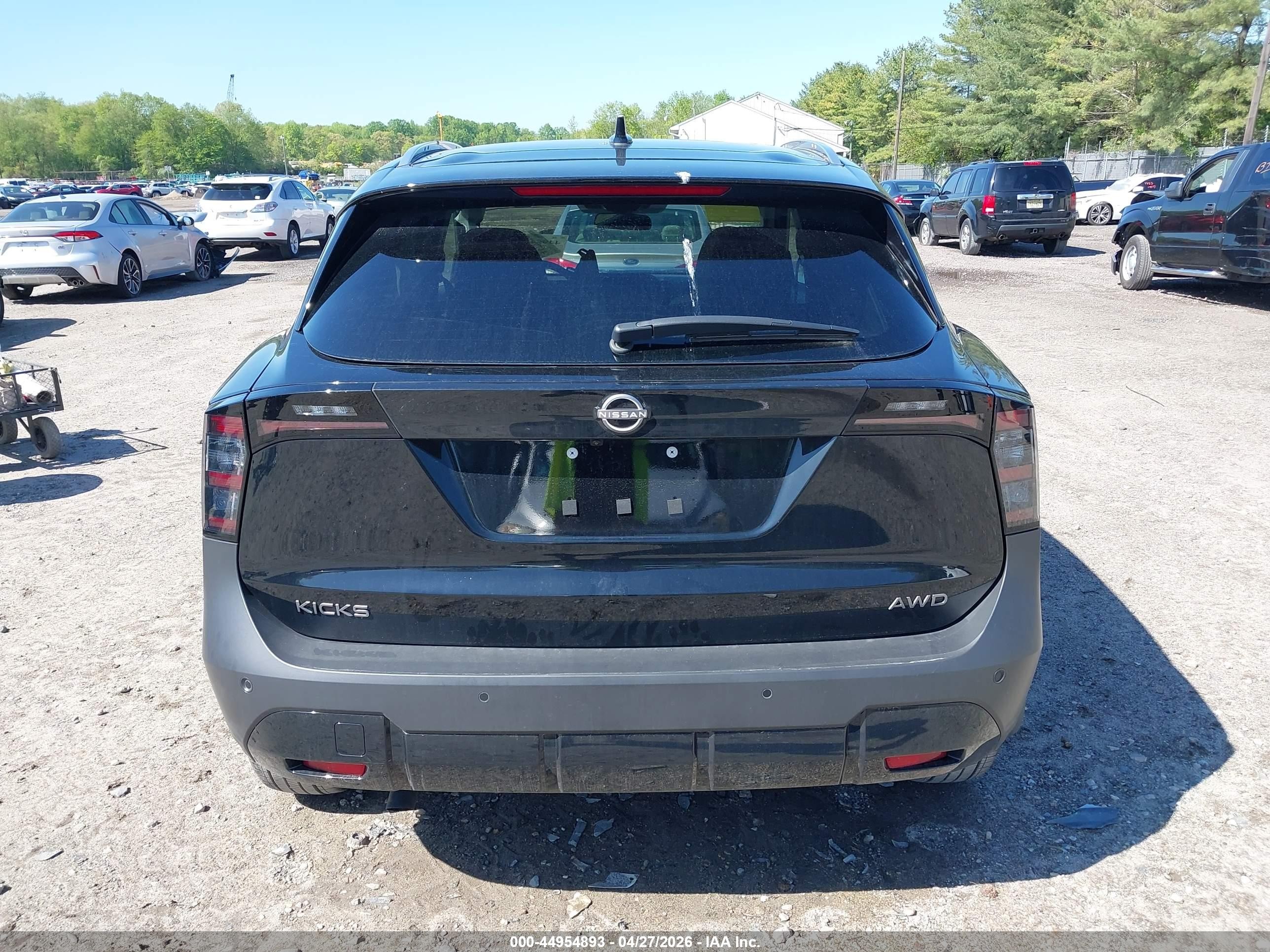 2025 Nissan Kicks Sv Intelligent Awd Black vin: 3N8AP6CB6SL429864