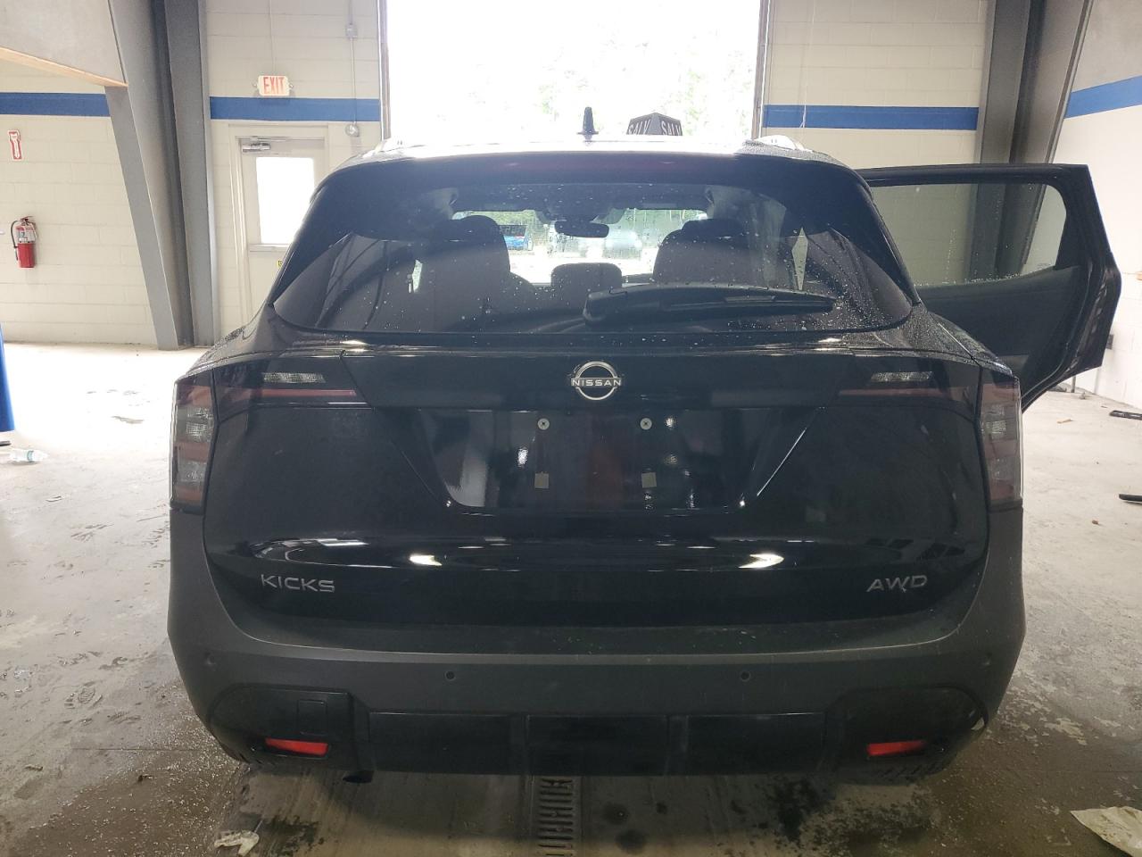 2026 Nissan Kicks Sv Black vin: 3N8AP6CB7TL386637 Damage: Rear Bumper/Cover, Heavy Scratch, 3 To 4 Inches