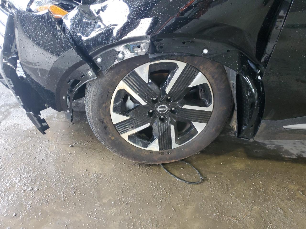 2026 Nissan Kicks Sv Black vin: 3N8AP6CB7TL386637 Damage: Left Front Wheel, Curb Rash, 4 To 5 Inches