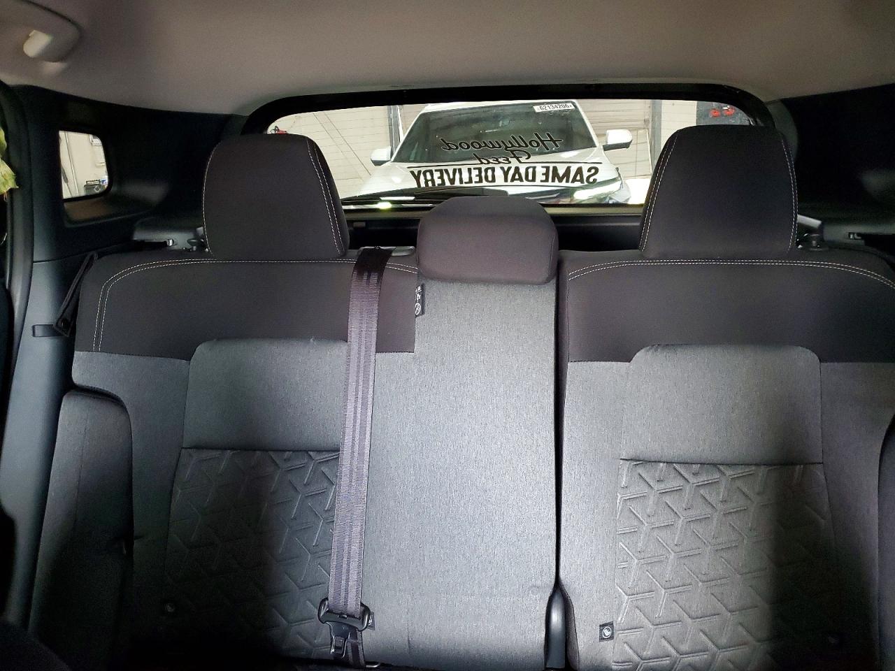 2026 Nissan Kicks Sv Gray vin: 3N8AP6CBXTL338629