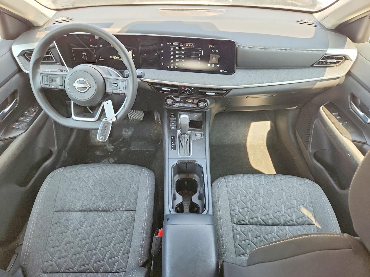 2026 Nissan Kicks Sv Gray vin: 3N8AP6CBXTL351042