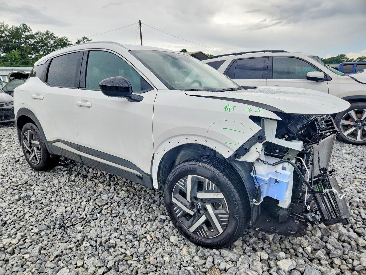 2026 Nissan Kicks Sv White vin: 3N8AP6CE0TL308114