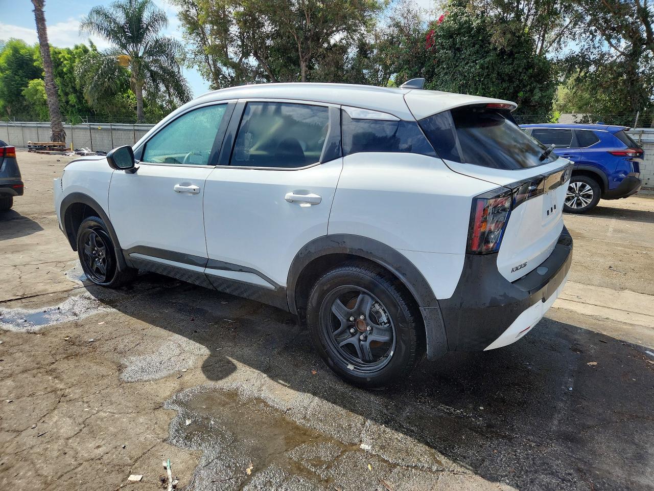 2026 Nissan Kicks Sv White vin: 3N8AP6CE4TL337888