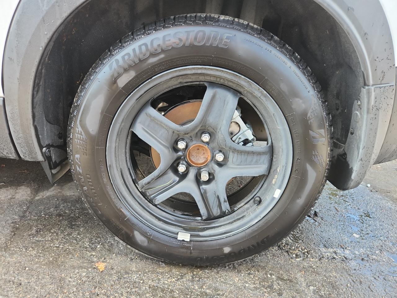 2026 Nissan Kicks Sv White vin: 3N8AP6CE4TL337888 Damage: Left Rear Wheel Cover, Missing, Replacement Required