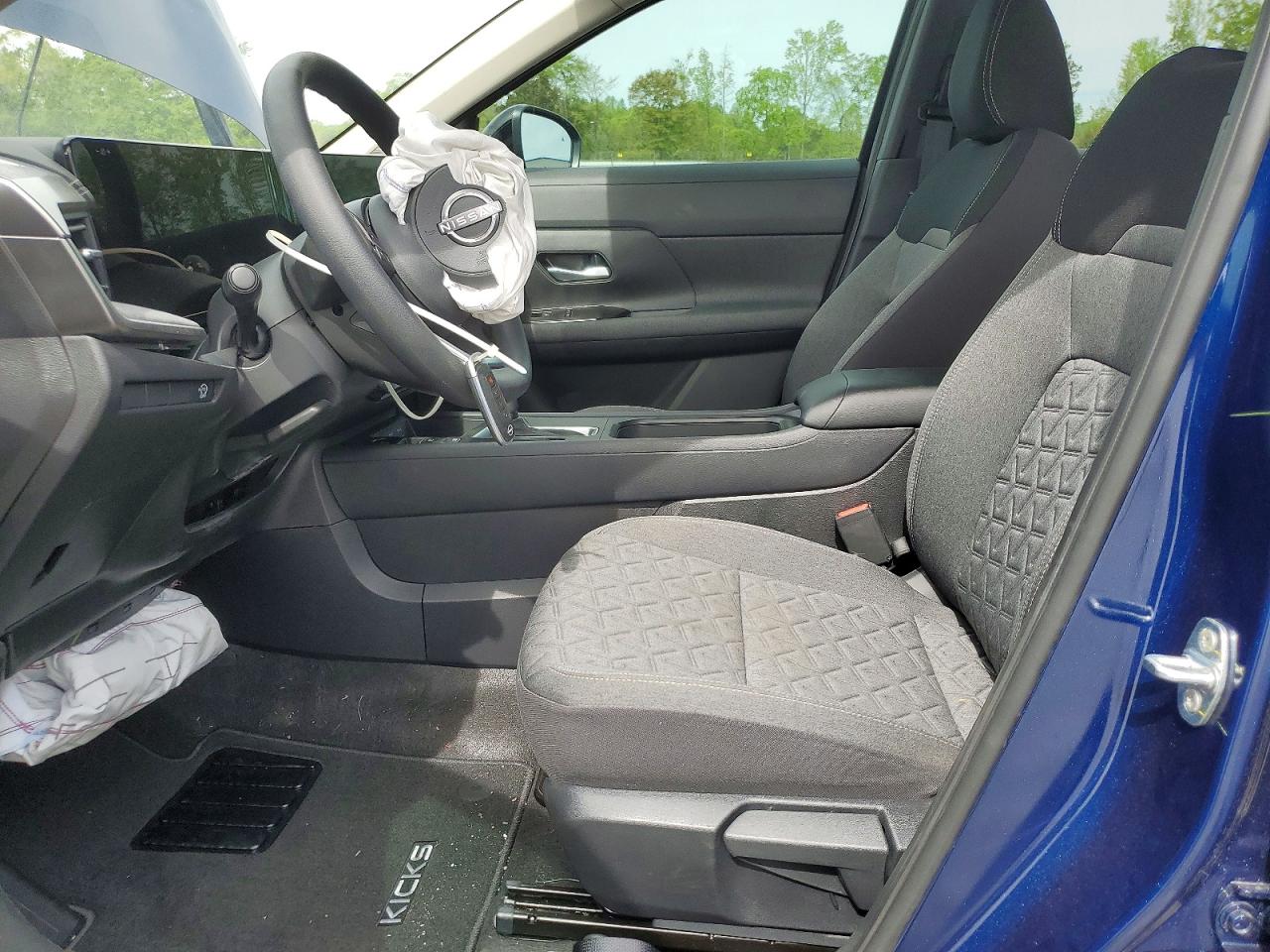 2026 Nissan Kicks Sv Blue vin: 3N8AP6CE7TL347430