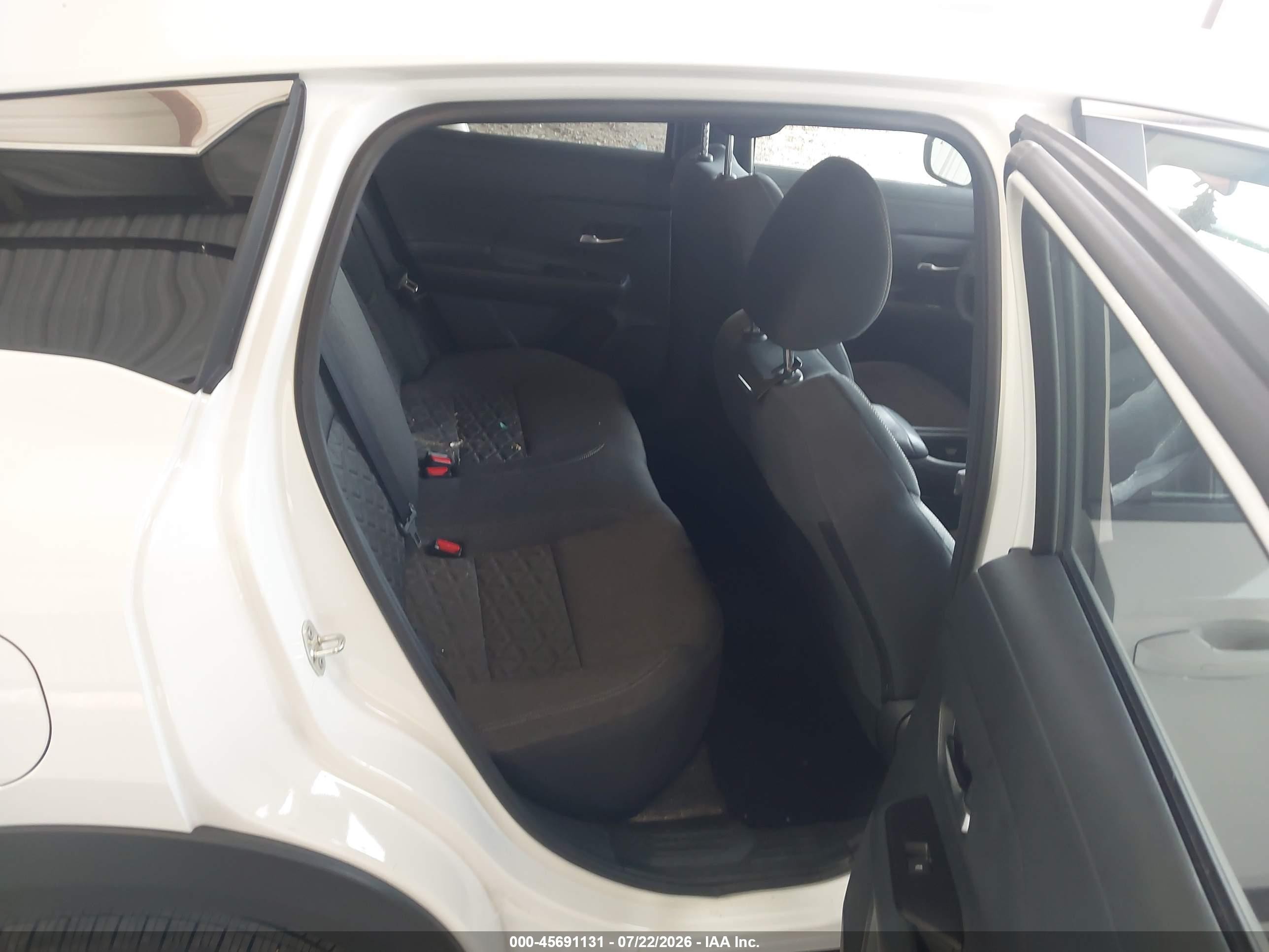 2026 Nissan Kicks Sv White vin: 3N8AP6CE9TL313747