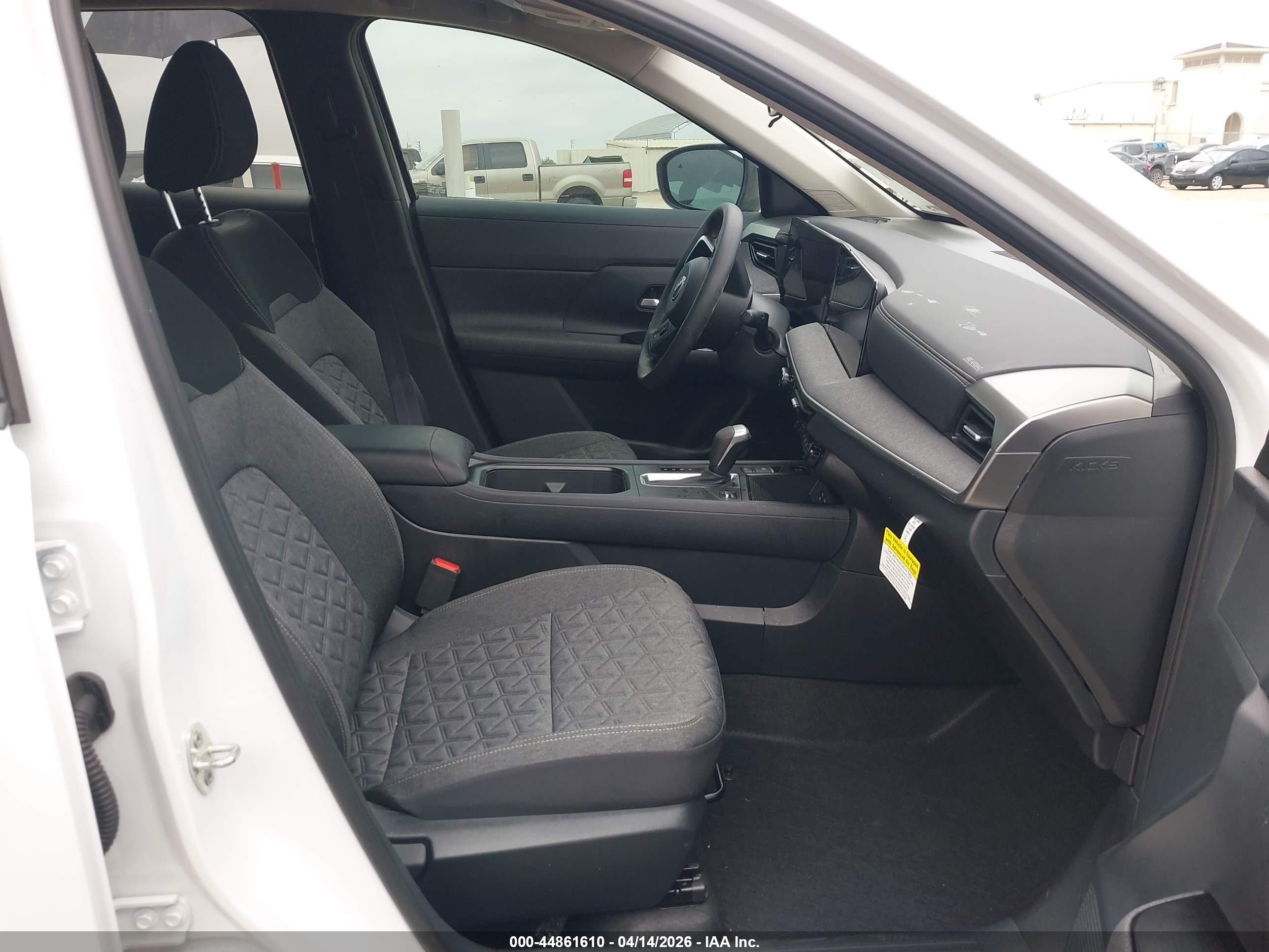 2026 Nissan Kicks Sv Белый vin: 3N8AP6CE9TL368702