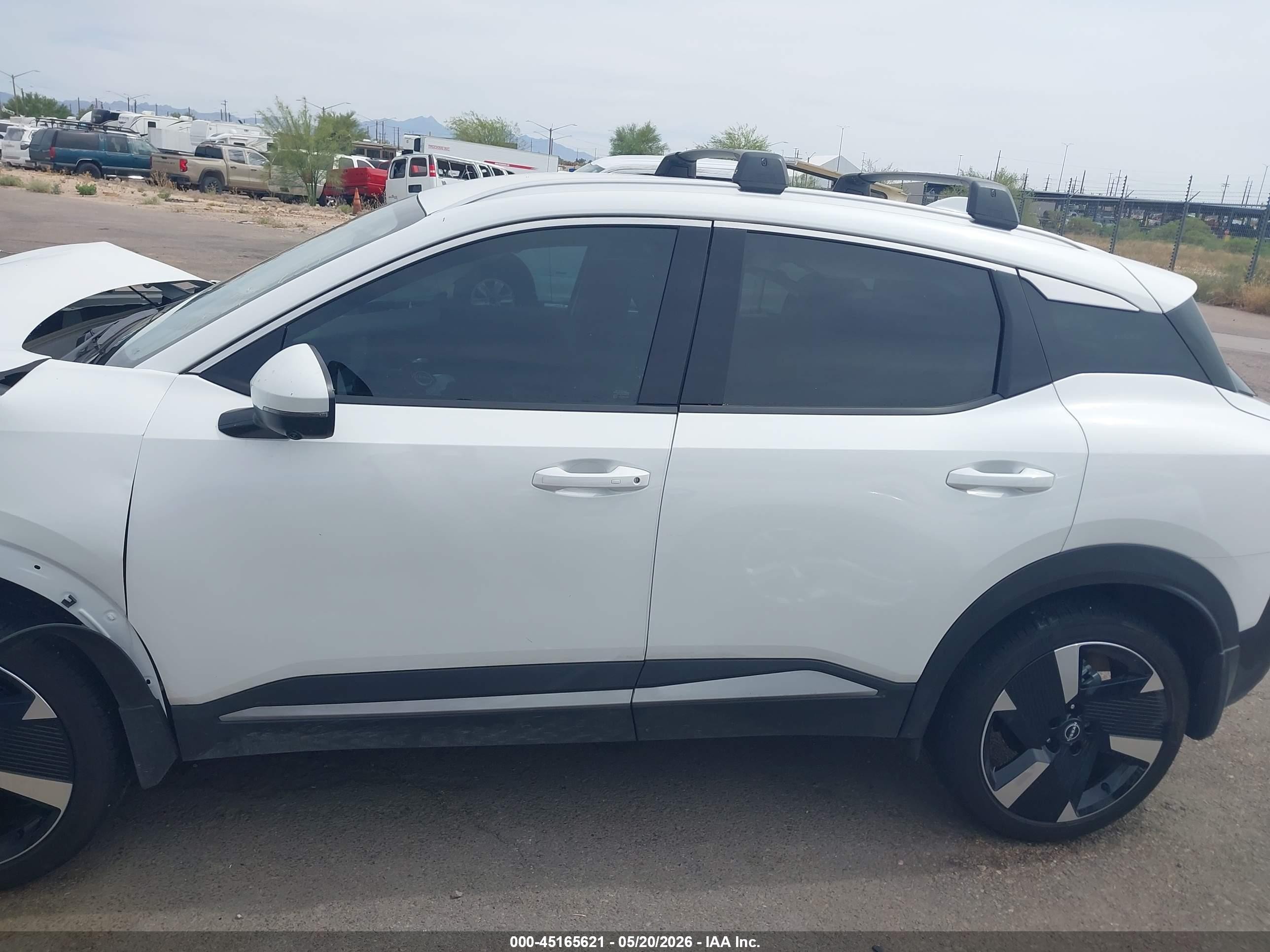 2025 Nissan Kicks Sr Fwd Белый vin: 3N8AP6DA0SL406490