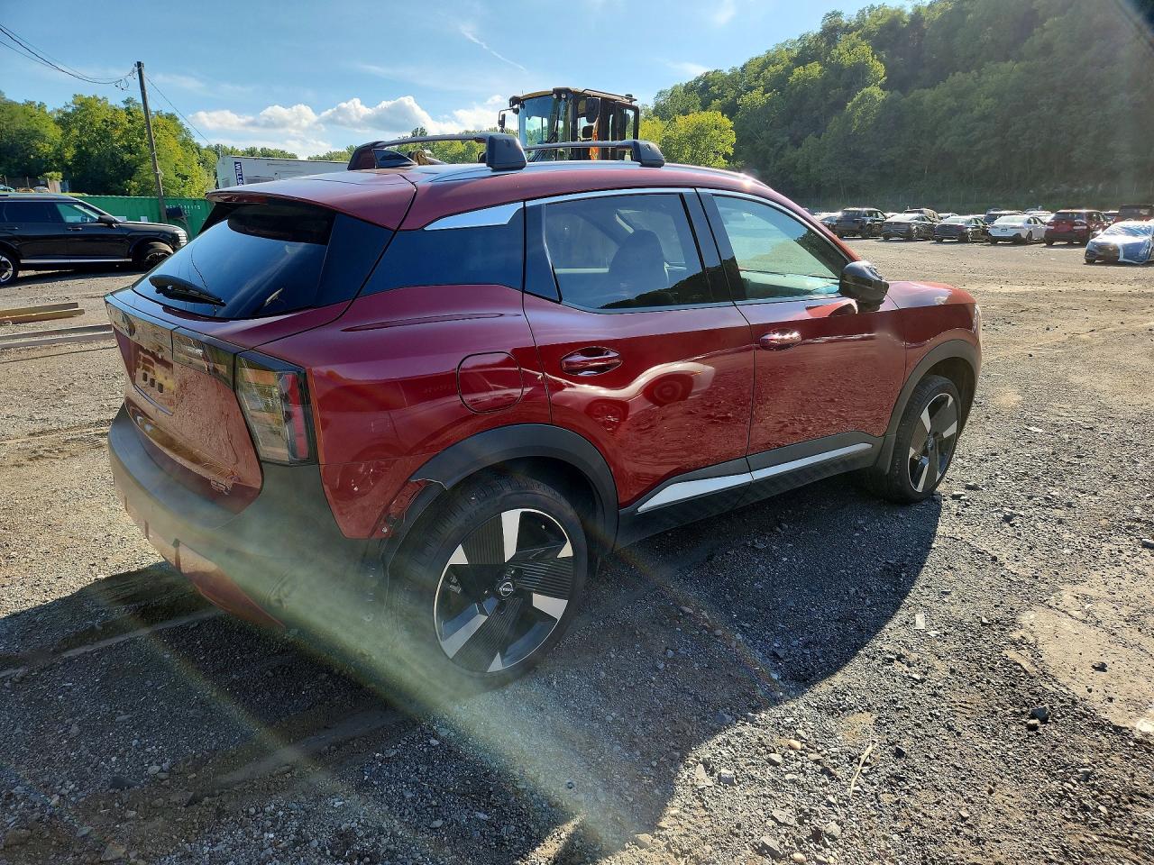 2026 Nissan Kicks Sr Red vin: 3N8AP6DA0TL312286