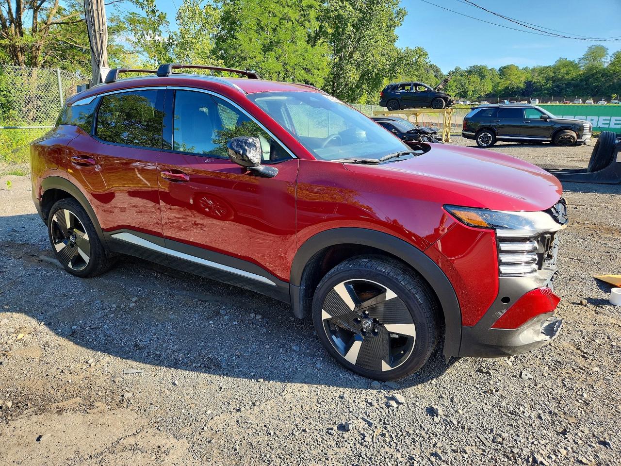 2026 Nissan Kicks Sr Red vin: 3N8AP6DA0TL312286