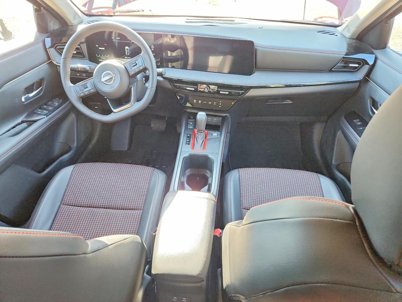 2026 Nissan Kicks Sr Red vin: 3N8AP6DA0TL312286