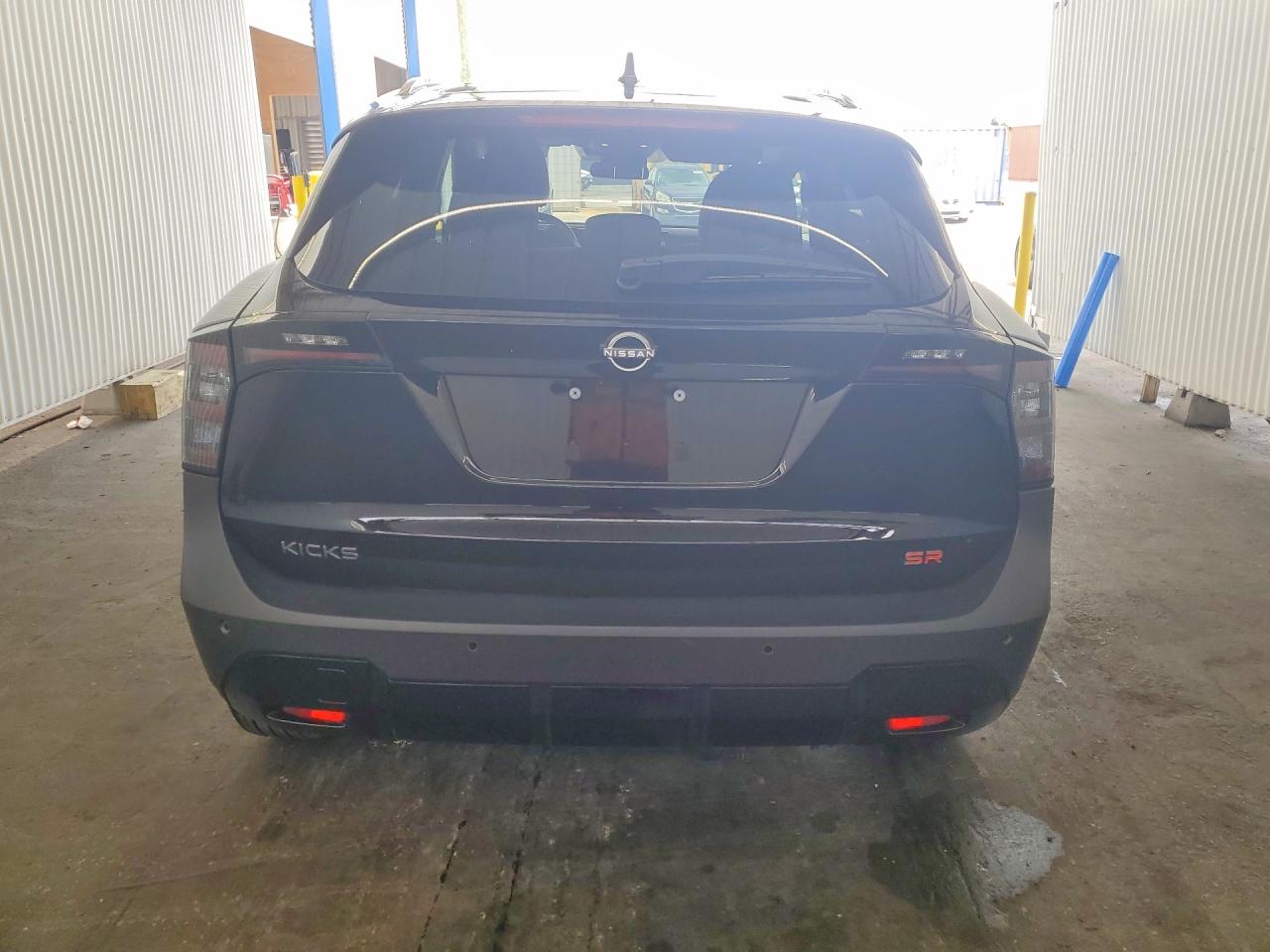 2026 Nissan Kicks Sr Black vin: 3N8AP6DA3TL370361