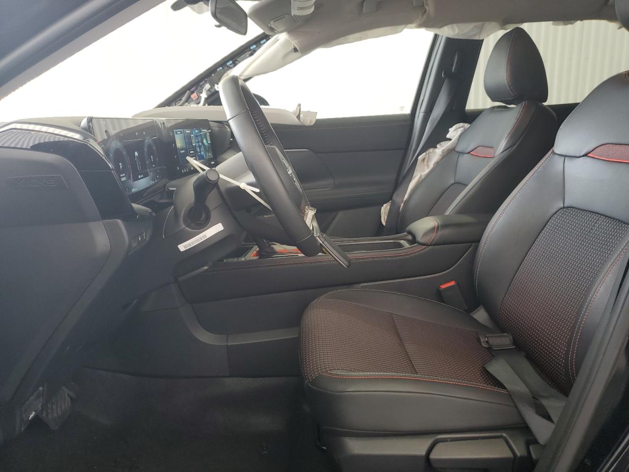 2026 Nissan Kicks Sr Black vin: 3N8AP6DA3TL370361 Damage: Right Side Curtain Air Bag, Deployed, Replacement Required