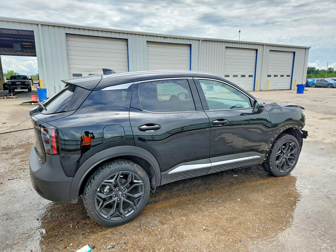 2026 Nissan Kicks Sr Black vin: 3N8AP6DAXTL376058