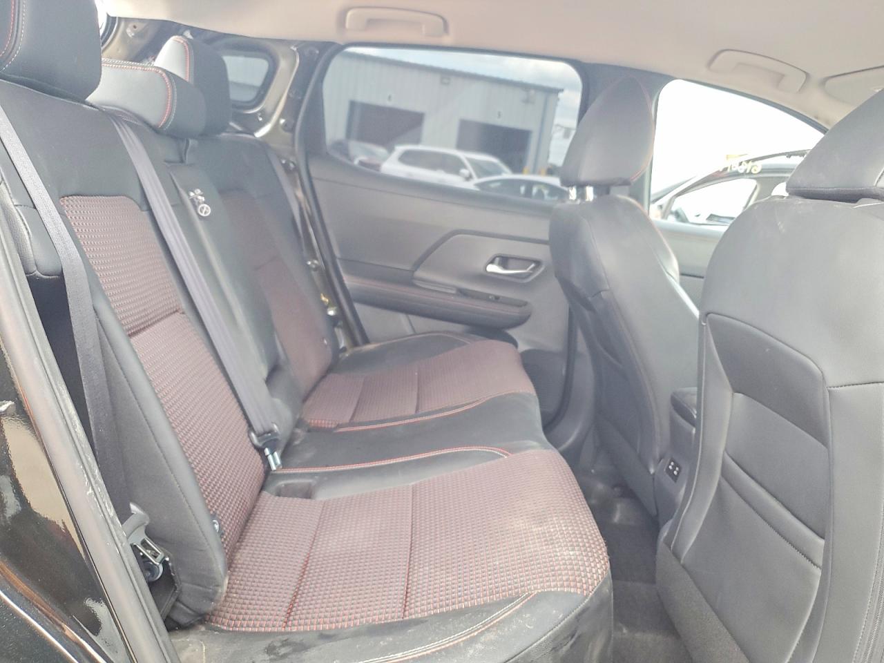 2025 Nissan Kicks Sr Black vin: 3N8AP6DB0SL317866