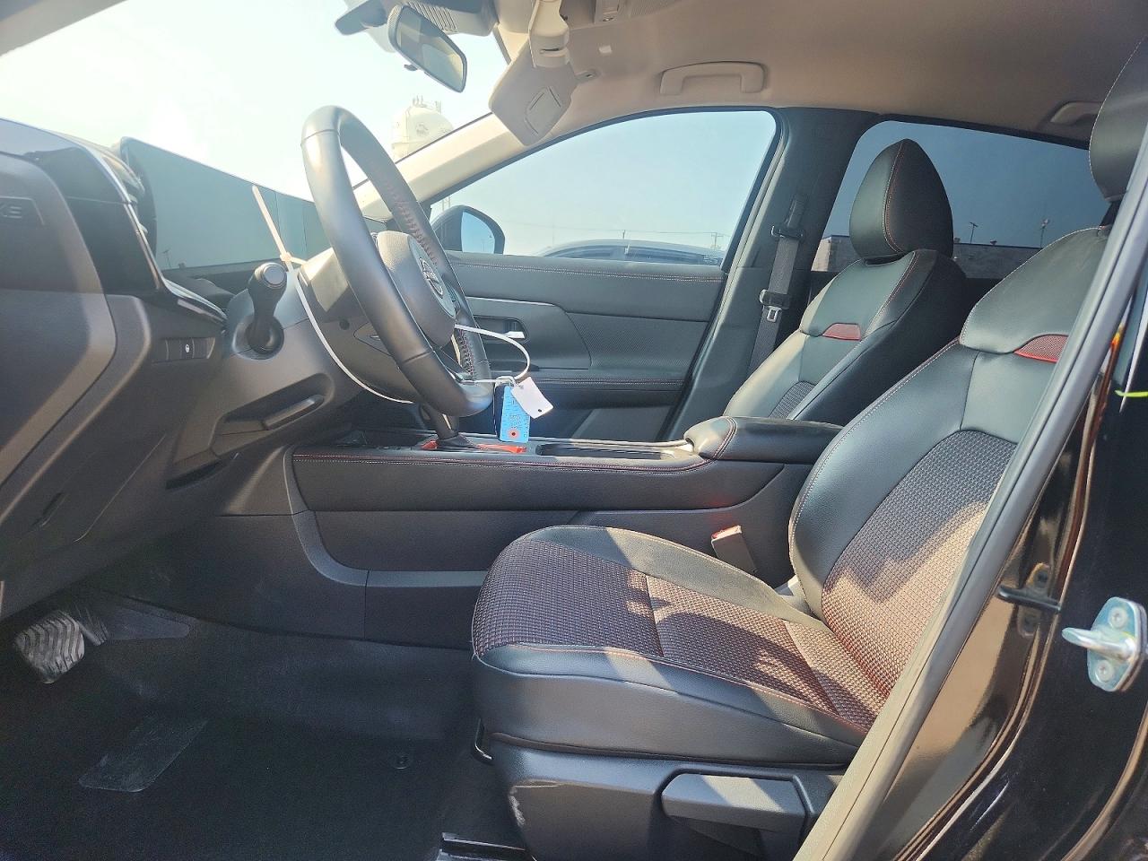 2025 Nissan Kicks Sr Black vin: 3N8AP6DB0SL317866